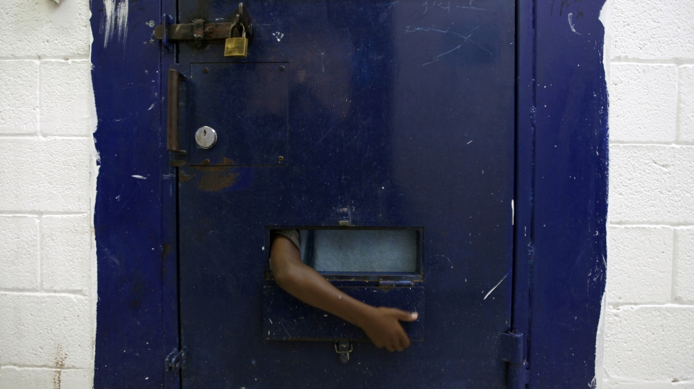 Ronen Zvulun - Eritrean in prison