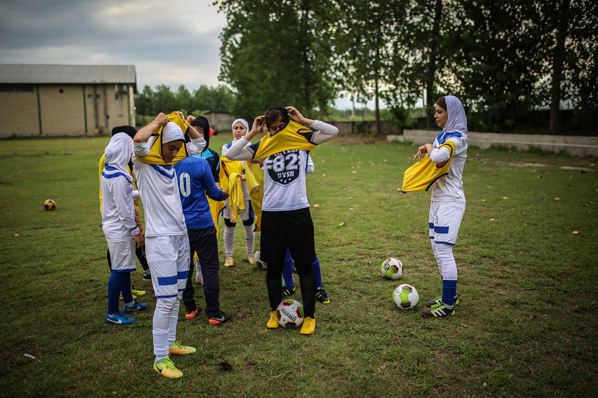 What''s it like to be a female football player in Iran?