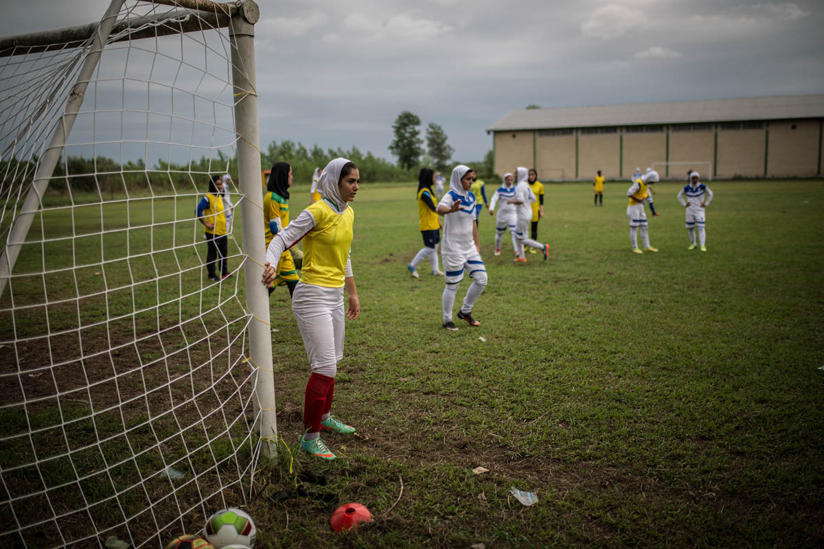 What''s it like to be a female football player in Iran?