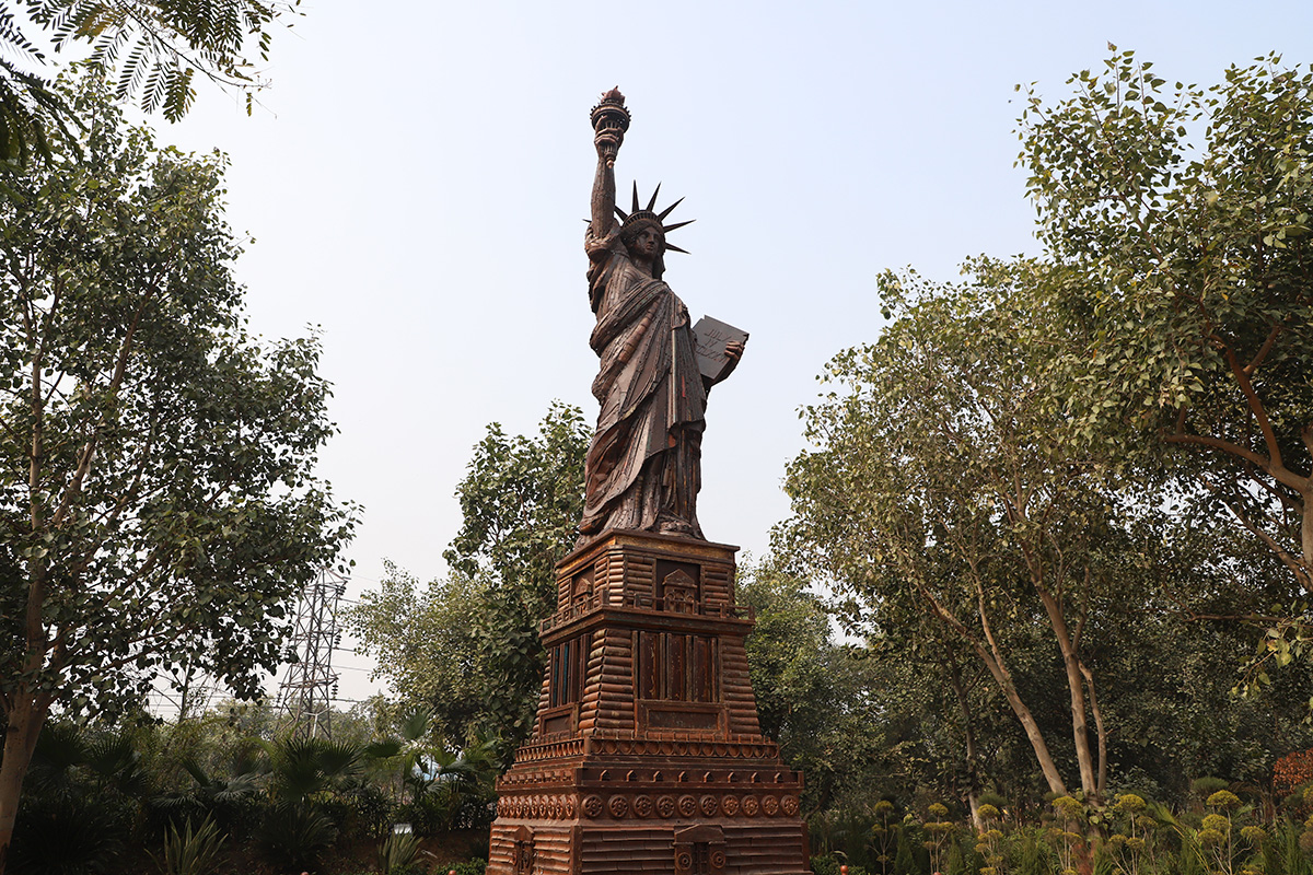 Waste-to-Art: Delhi’s eco-friendly replicas of Seven Wonders grab eyeballs