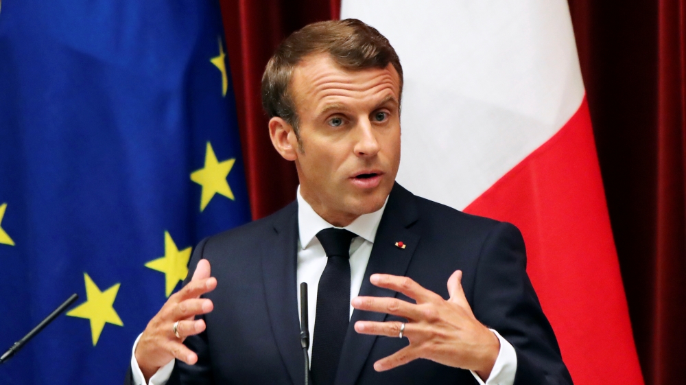French President Emmanuel Macron and Japanese Prime Minister Shinzo Abe attend a joint news conference at Abe's official residence in Tokyo