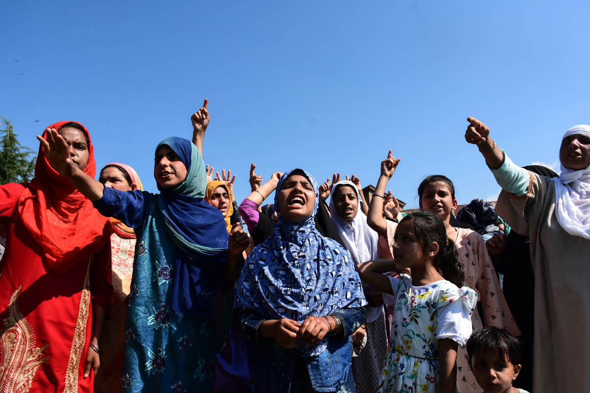 100 days of lockdown in Kashmir