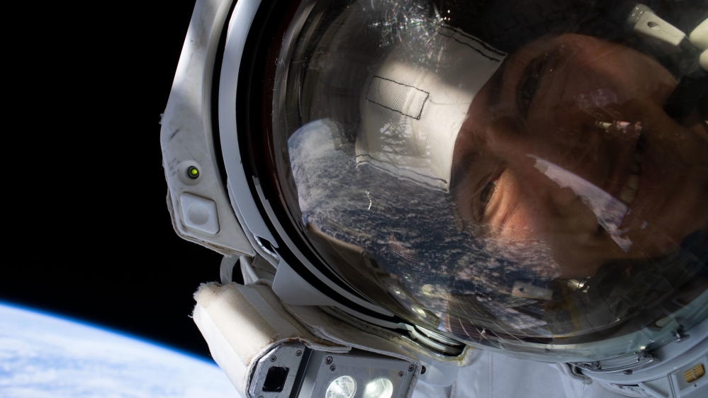 NASA astronaut Christina Koch takes an out-of-this-world "space-selfie"