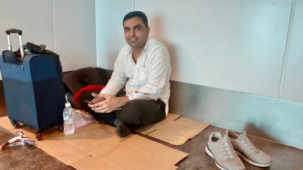 Tourists stuck in KL airport 