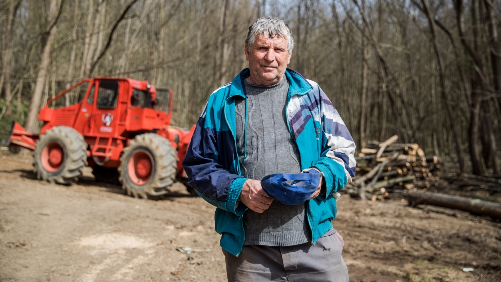 Documenting Romanians daily life under Covid-19 from a motorhome [Ioana Moldovan/Al Jazeera]