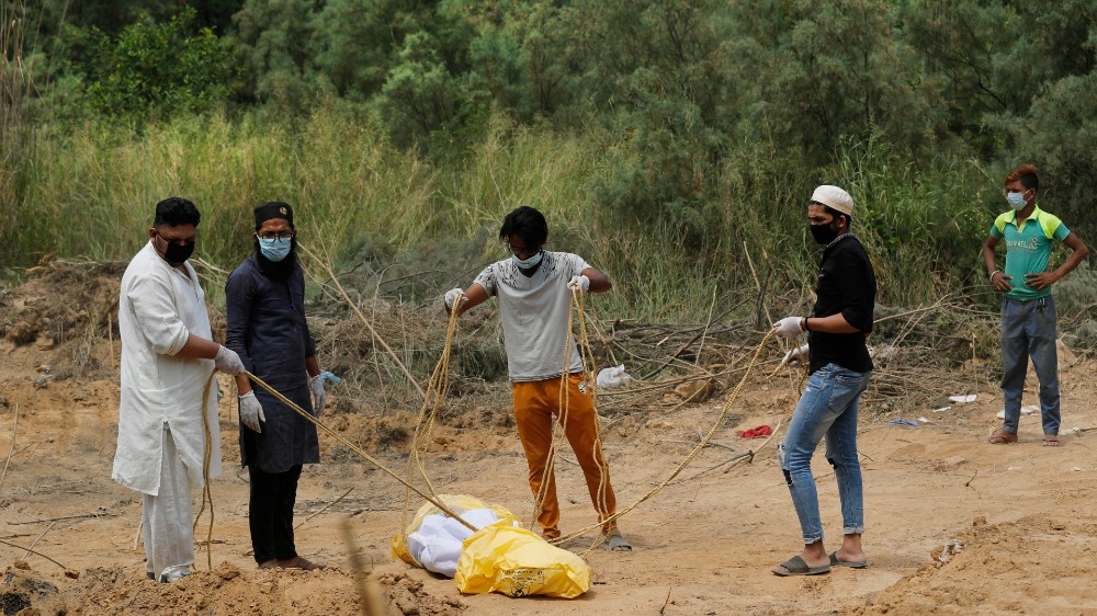 india covid burial