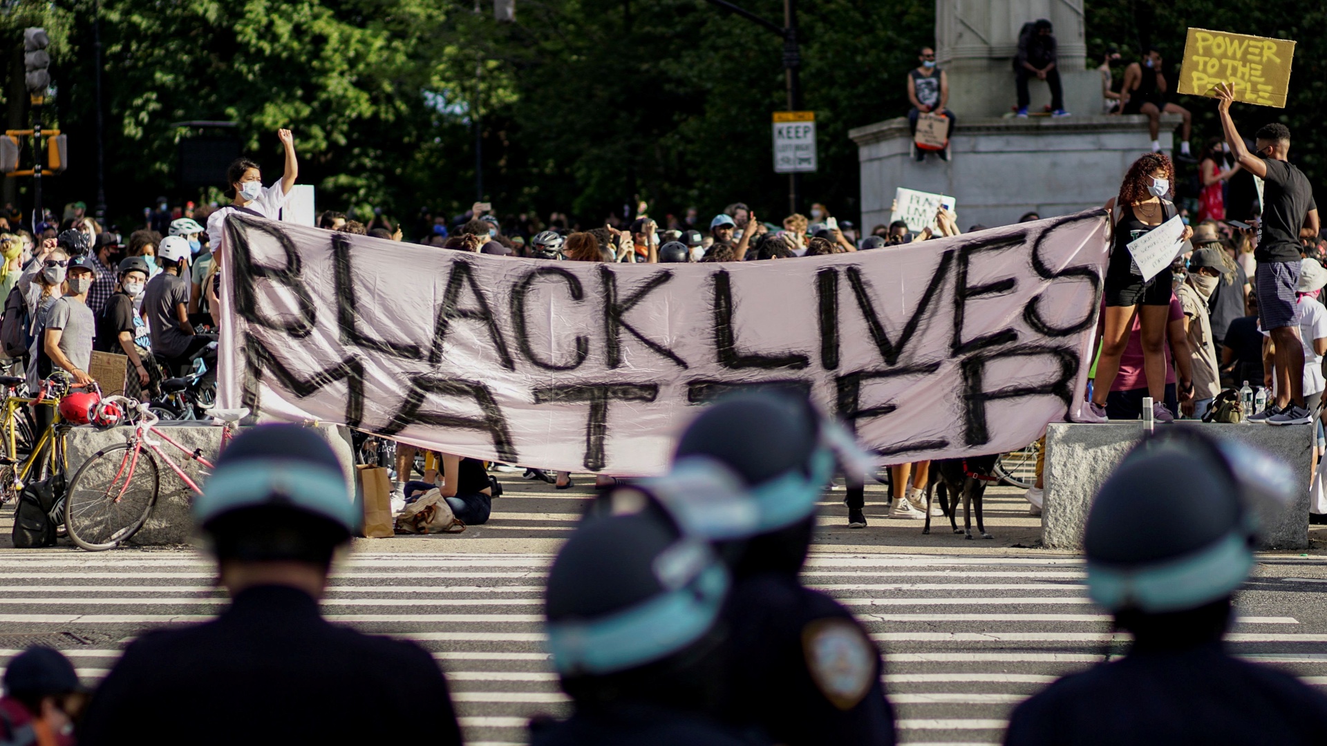 Black Lives Matter NY - Tucker feature [don''t use]