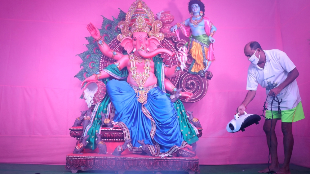 Coronavirus disease (COVID-19) outbreak, in Kolkata