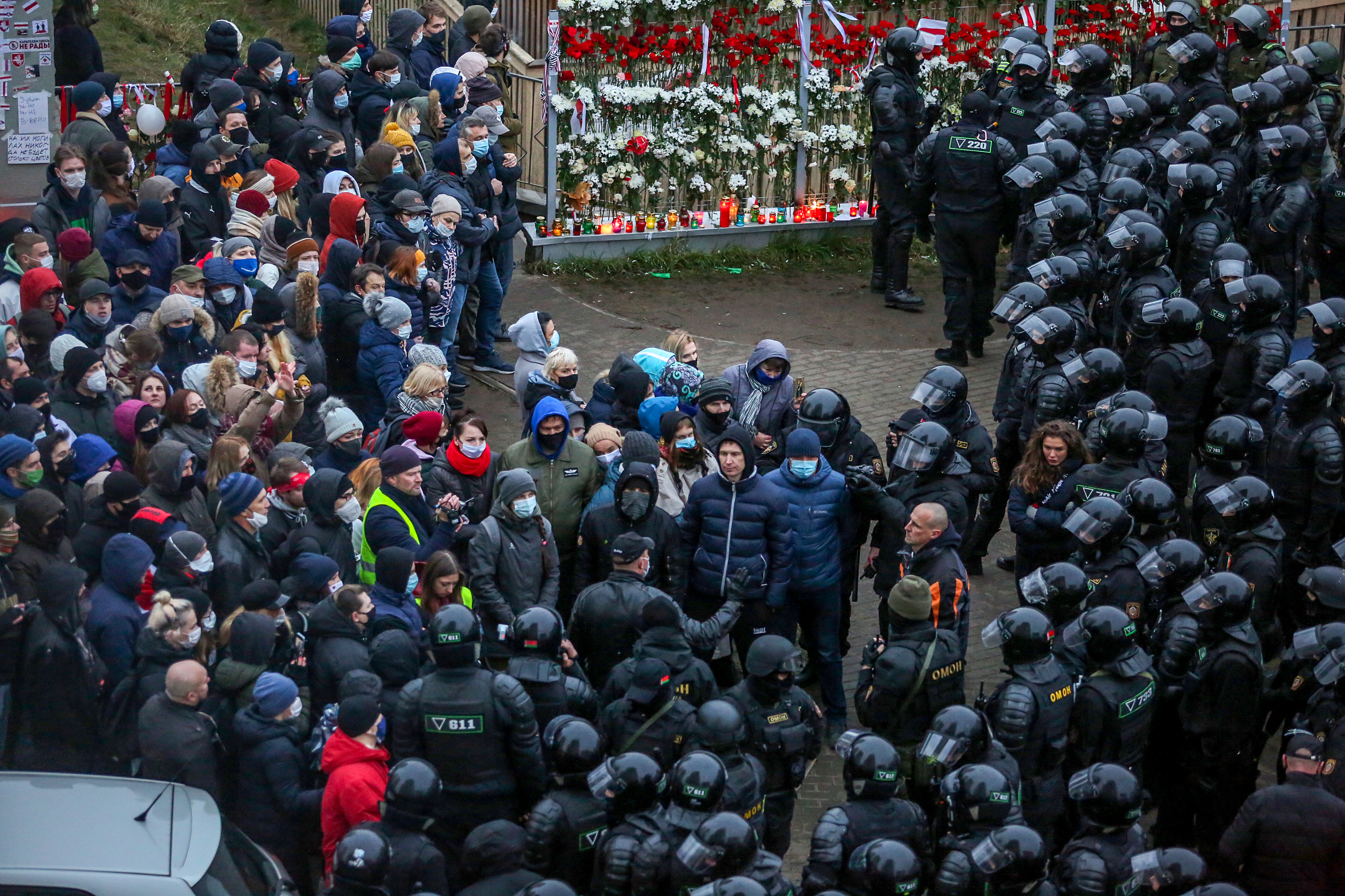 Opposition supporters attend a rally to protest against the Belarus presidential election results in Minsk, on November 15, 2020. - Belarusians took to the streets of the capital Minsk on November 15, 2020 in a fresh demonstration against strongman leader Alexander Lukashenko as anger mounted over the recent death of an opposition activist. (Photo by - / AFP)