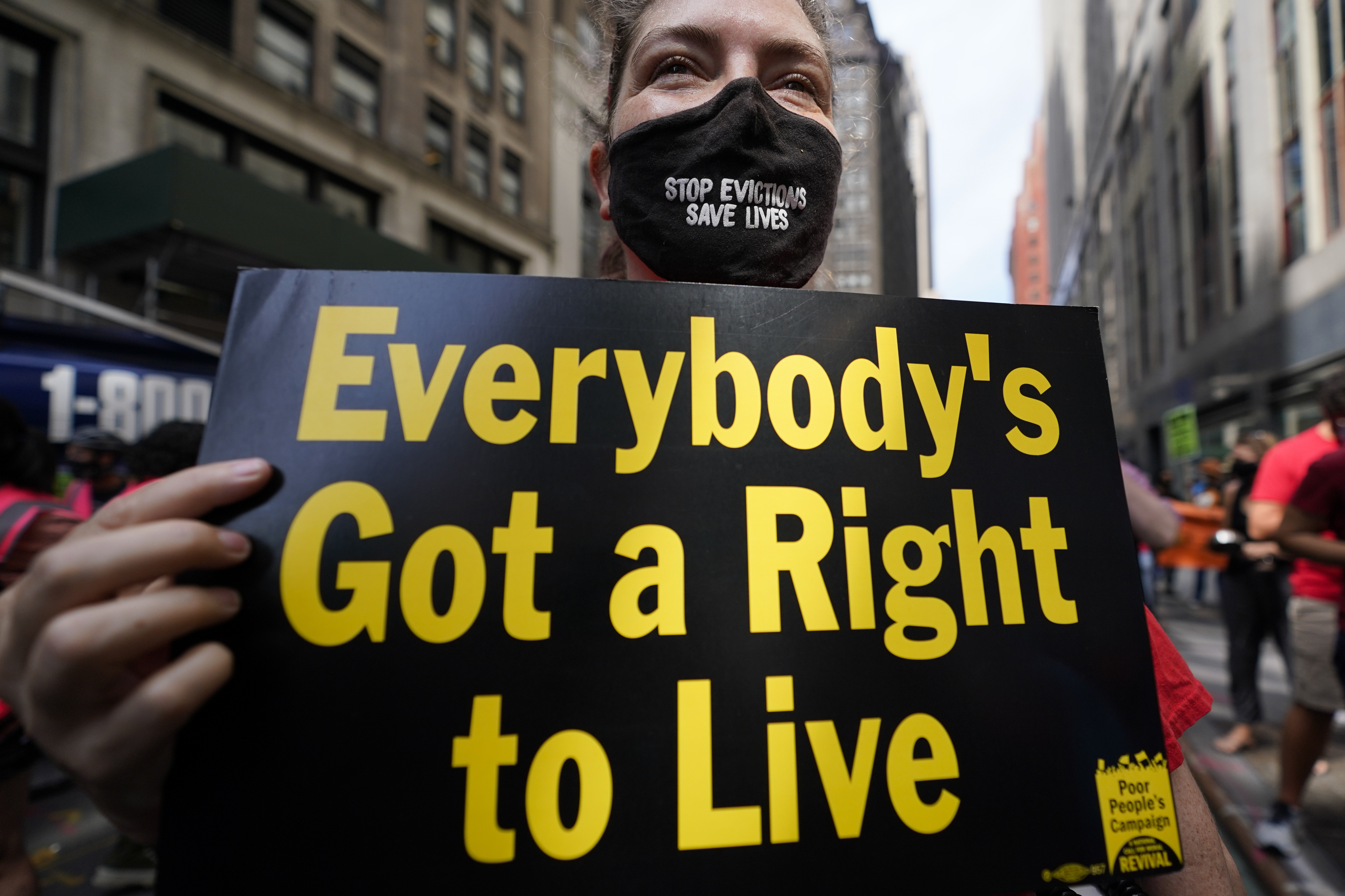 After the United States Supreme Court ended the federal moratorium on evictions, global investment firm Goldman Sachs estimates that about 750,000 households could be evicted across the country before the end of the year [File: Mary Altaffer/AP Photo]