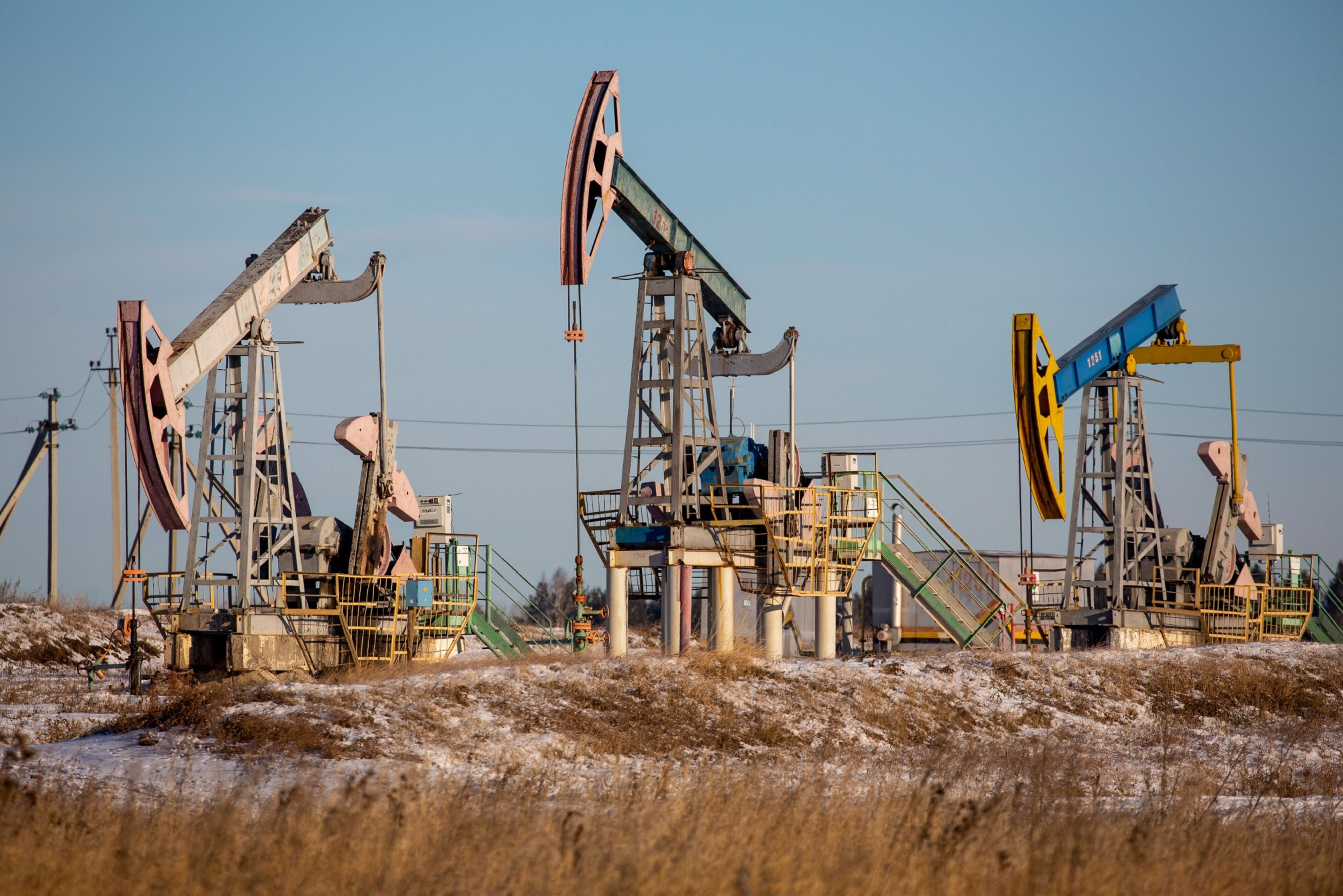 Oil pumping jacks