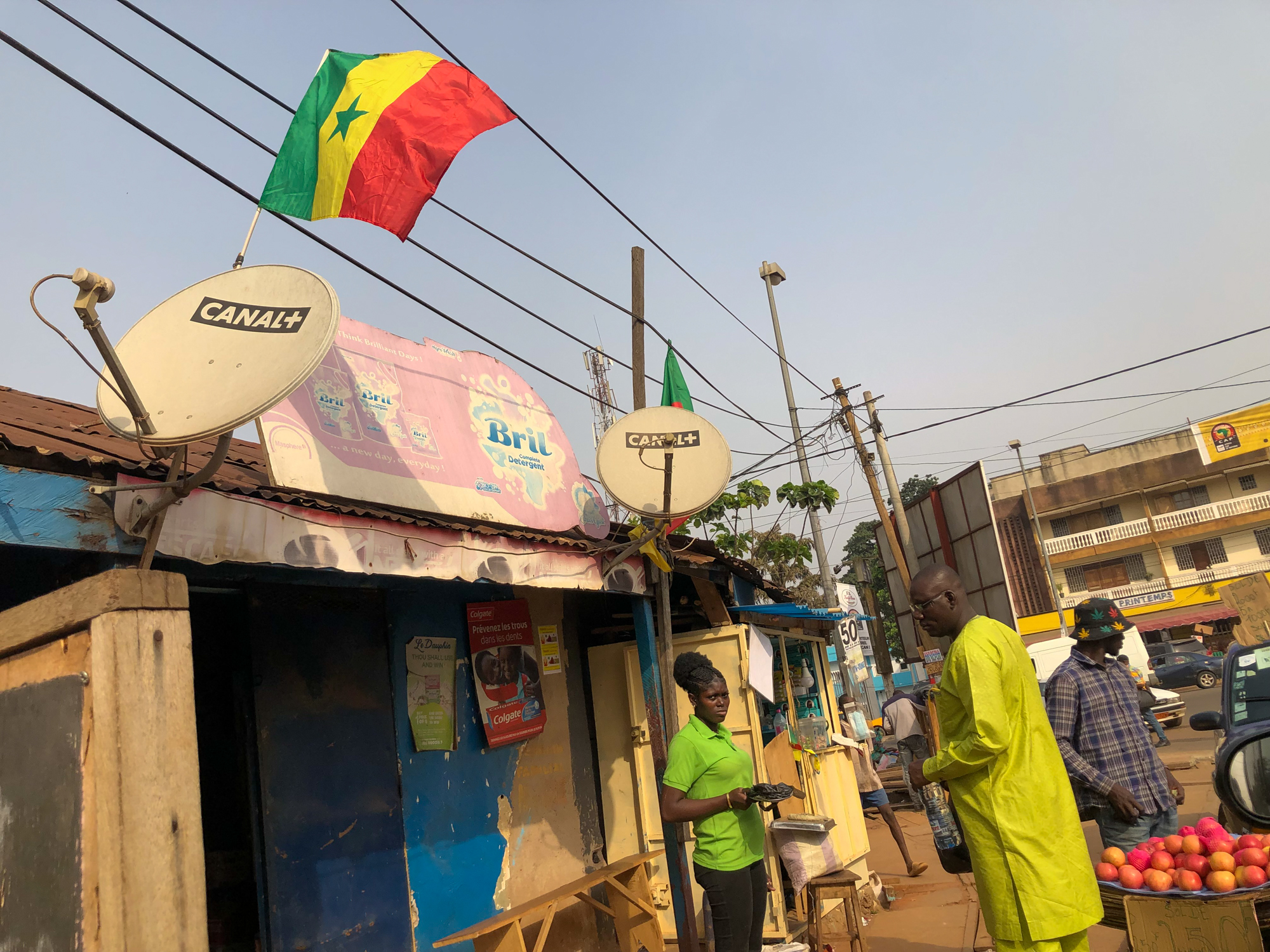 senegal football fans before the afcon final