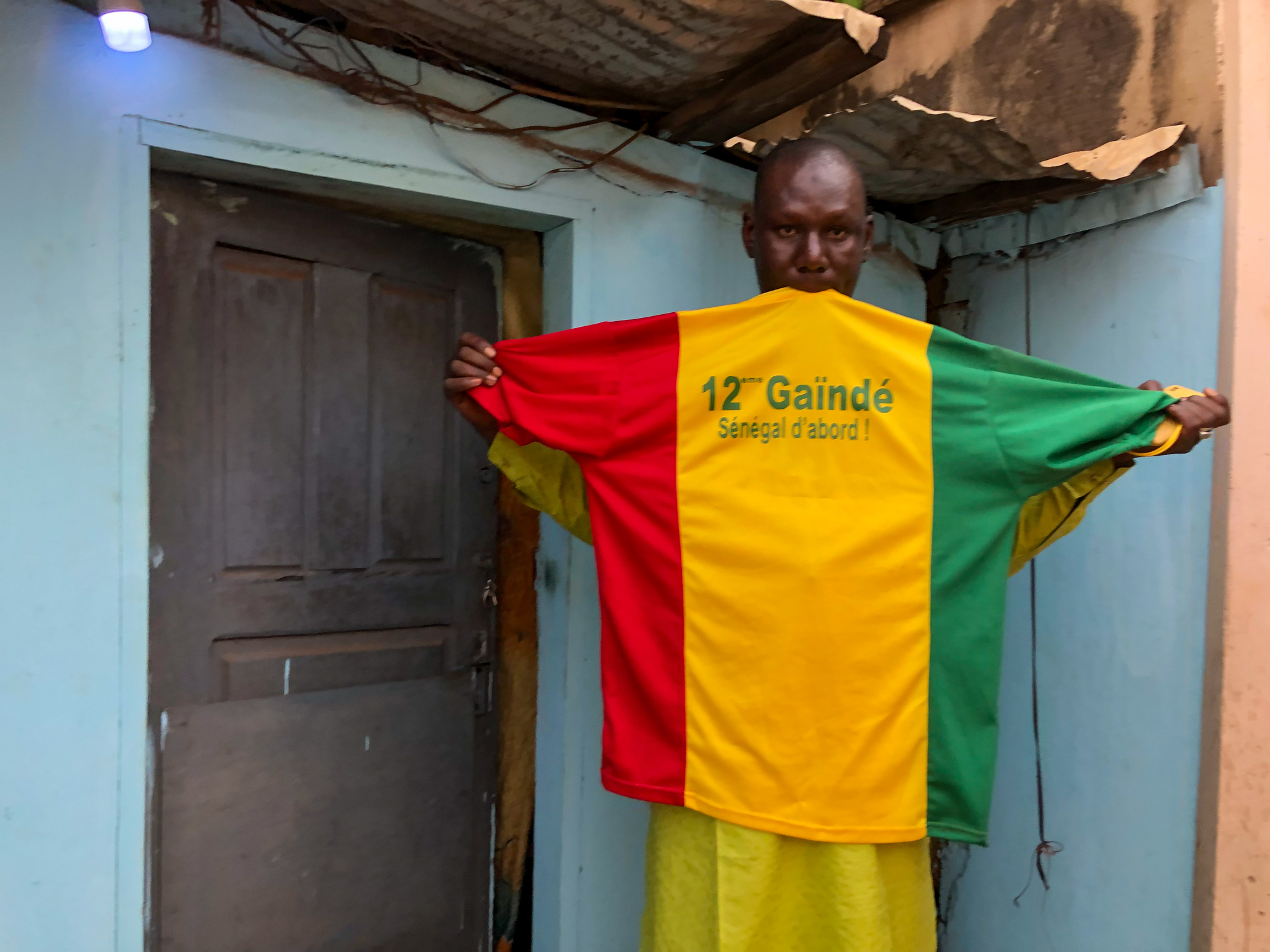 senegal football fans before the afcon final