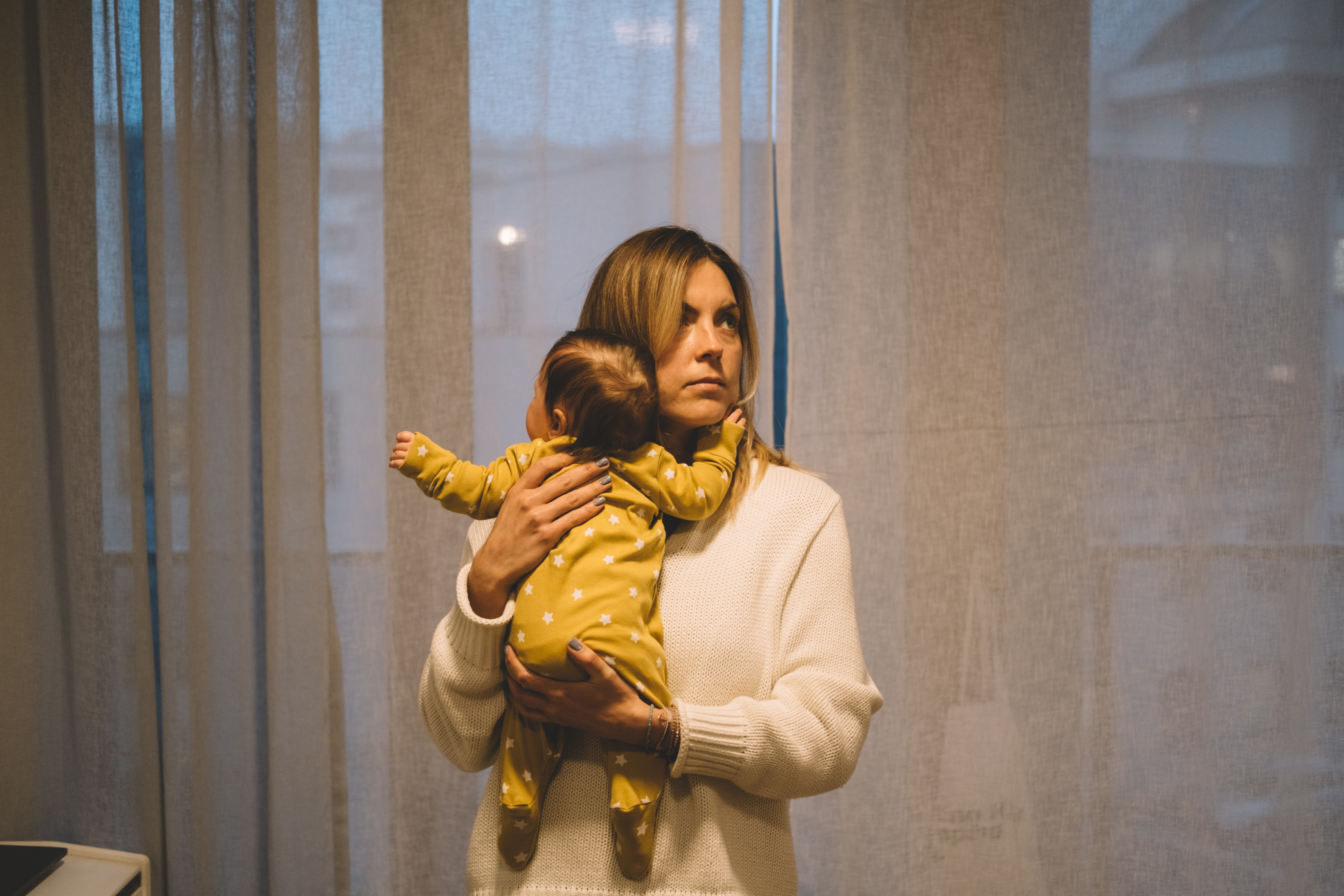 Dr. Anka Parzynska, gynaecologist pro-abortion. Anka is currently on maternity leave, at the same time the hospital where she works is under investigation because of the abortions she performed. There are fewer and fewer doctors performing abortions in Poland. For the doctor, the risk is that her licence will be suspended. The hospital where Parzynska works has come under scrutiny by the Ministry of Health because of the number of abortions Parzynska and some of her colleagues have performed