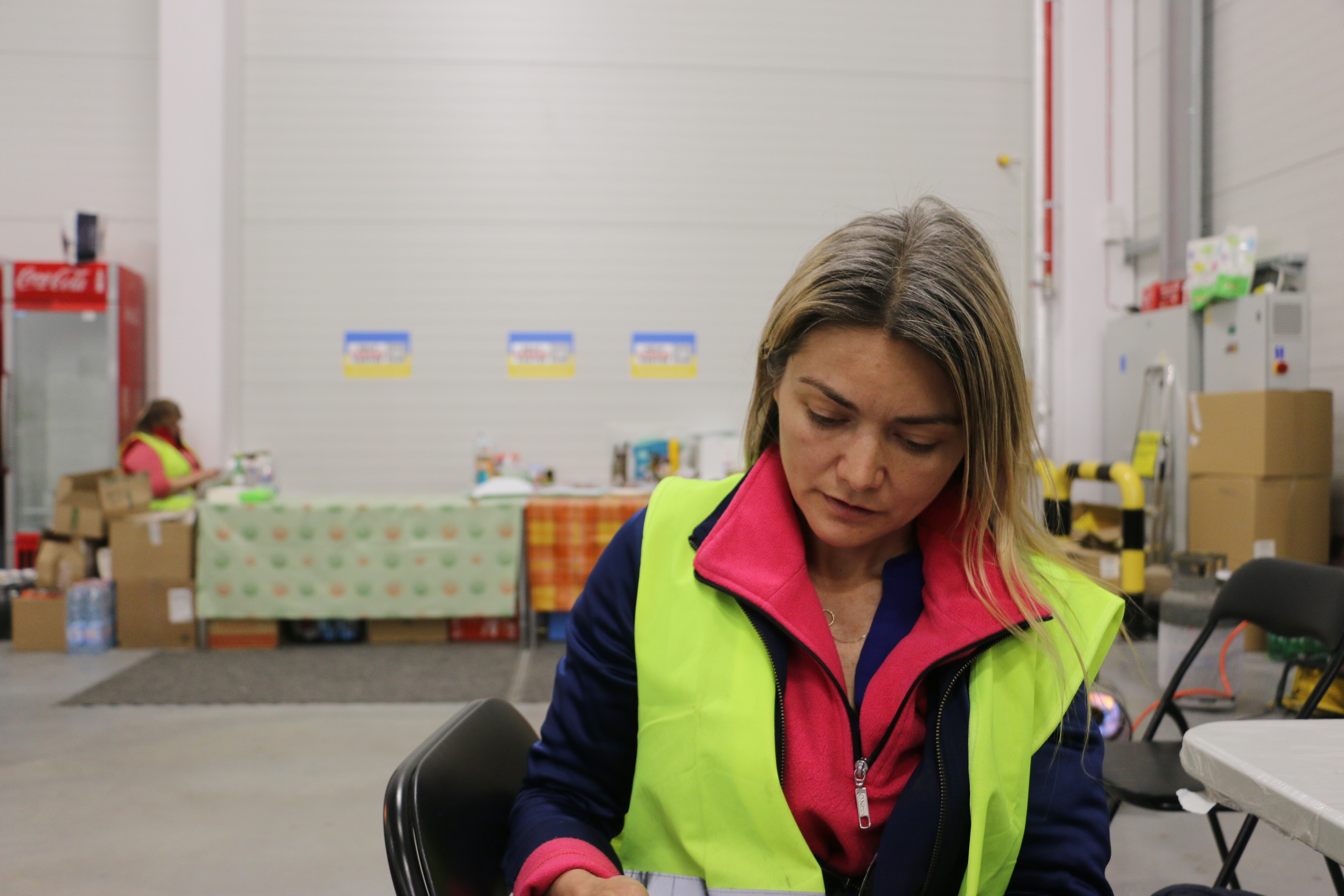 A volunteer helping refugees