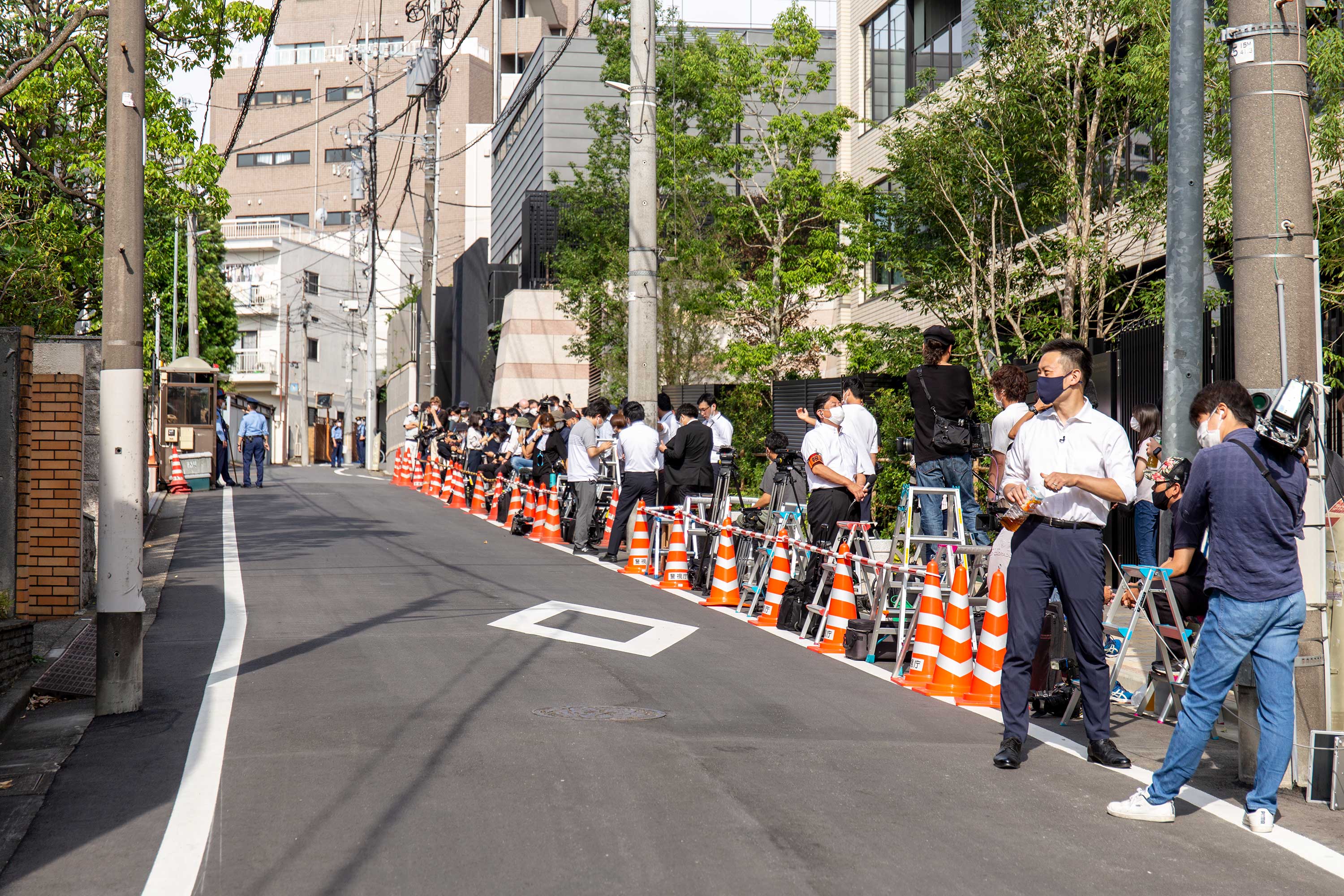 Press await the arrival of Abe’s body