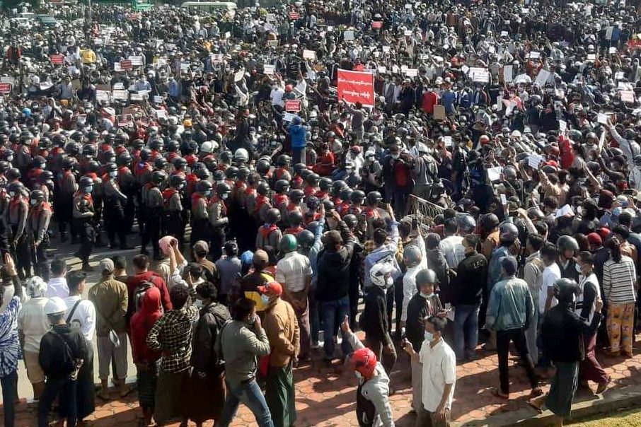 View from a height of protesters and police