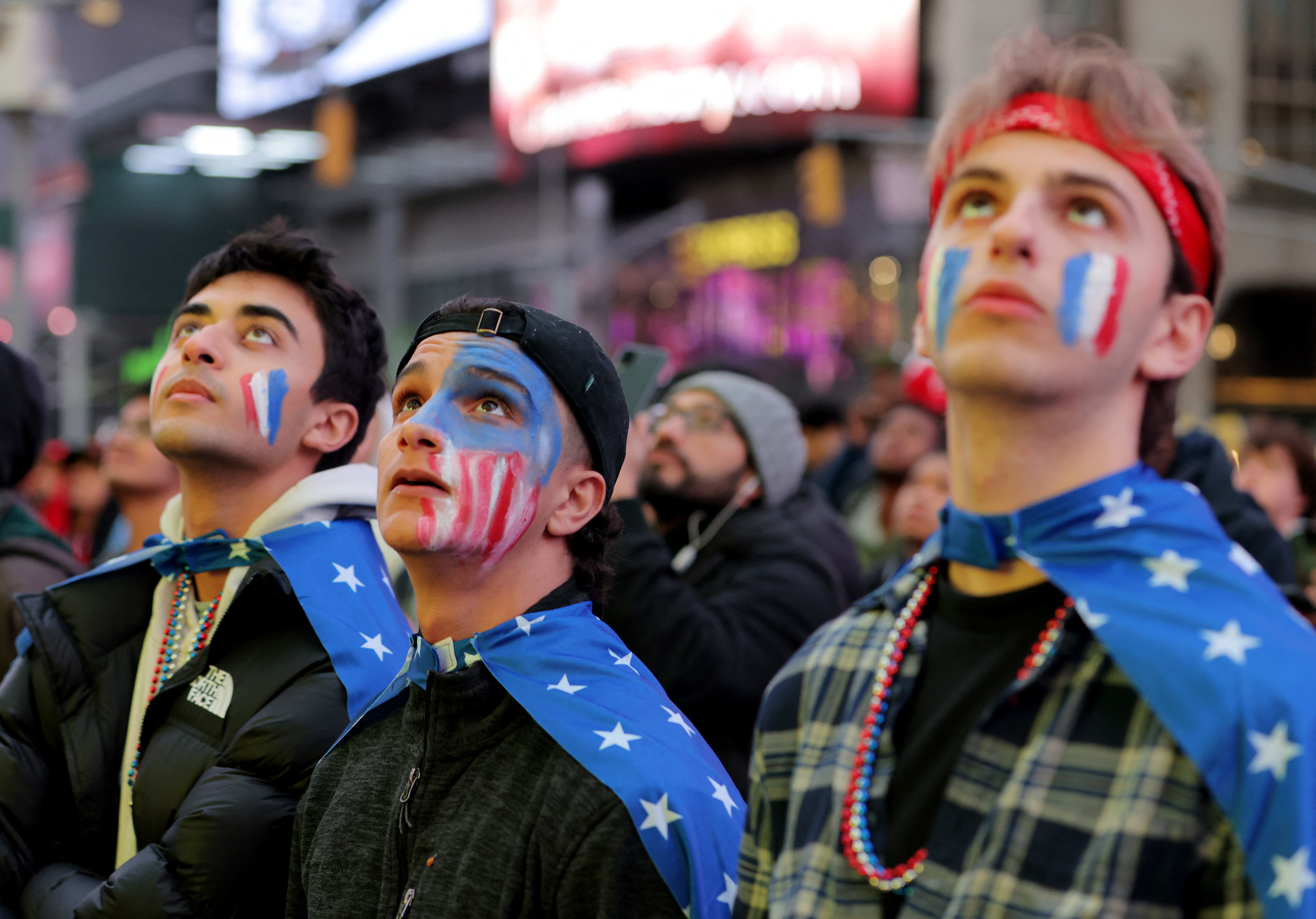 Fans in New York watch England v United States