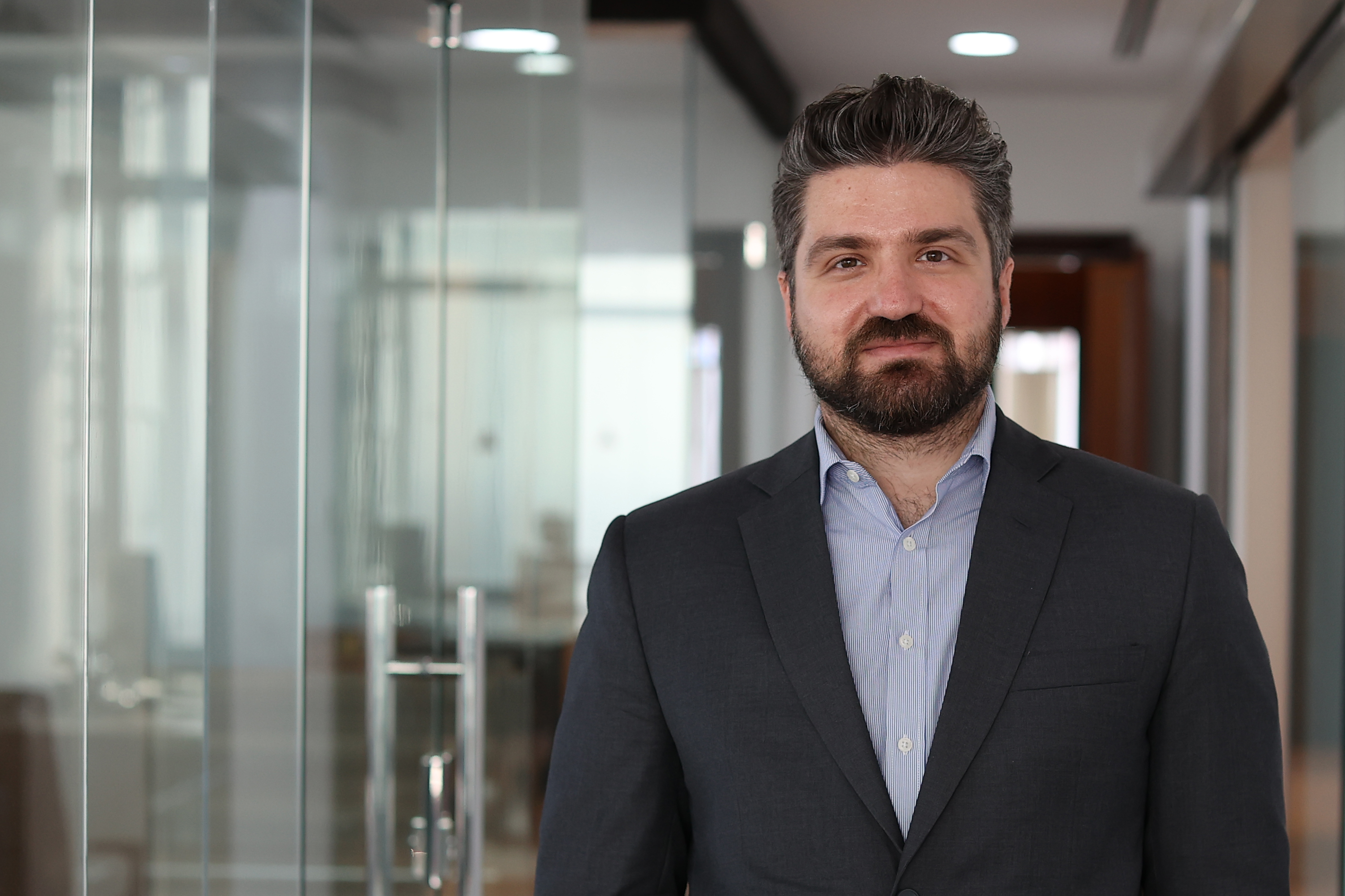 35 years old Lebanese- Polish, Paul El Boustani