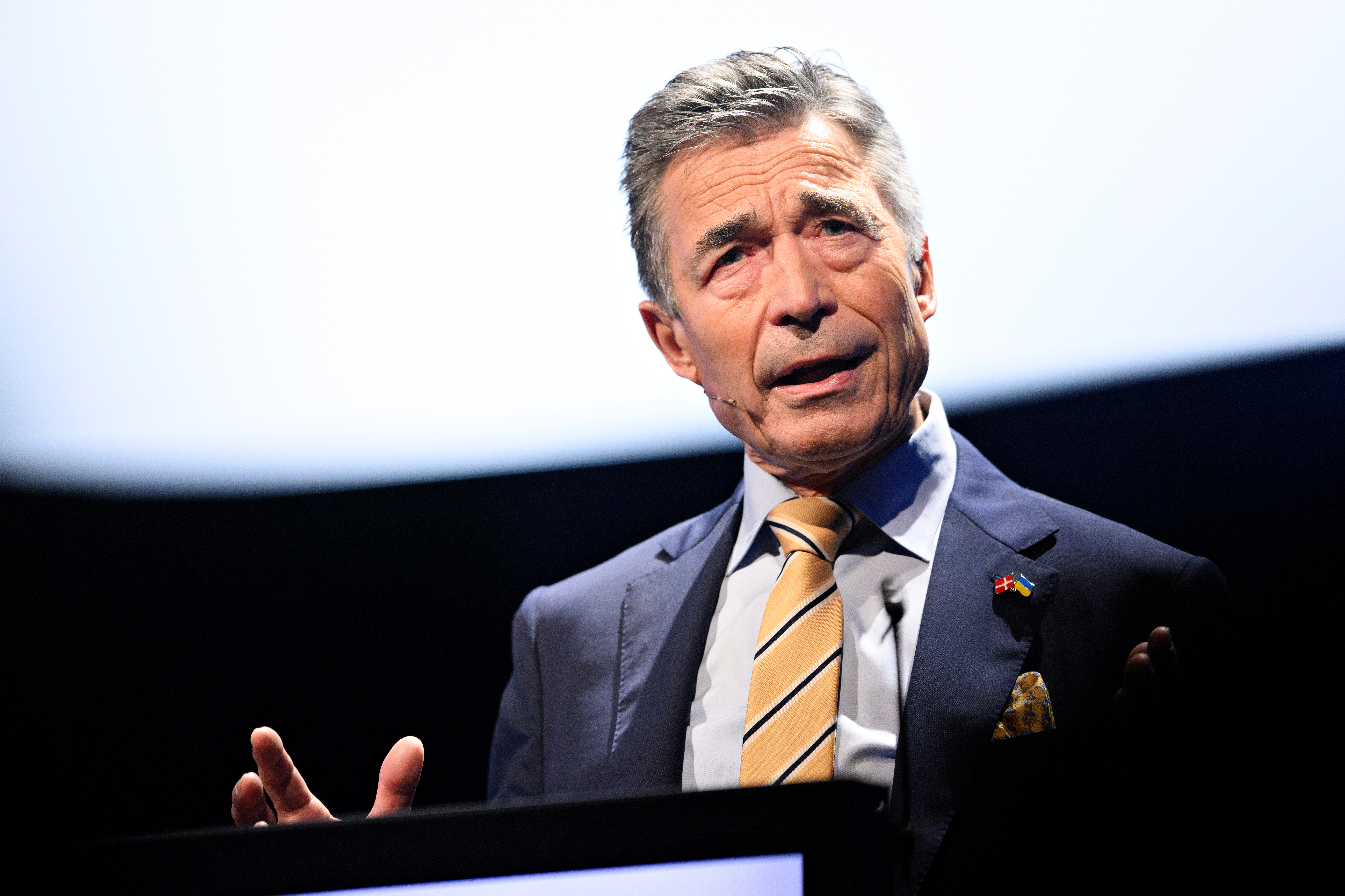 Former NATO chief