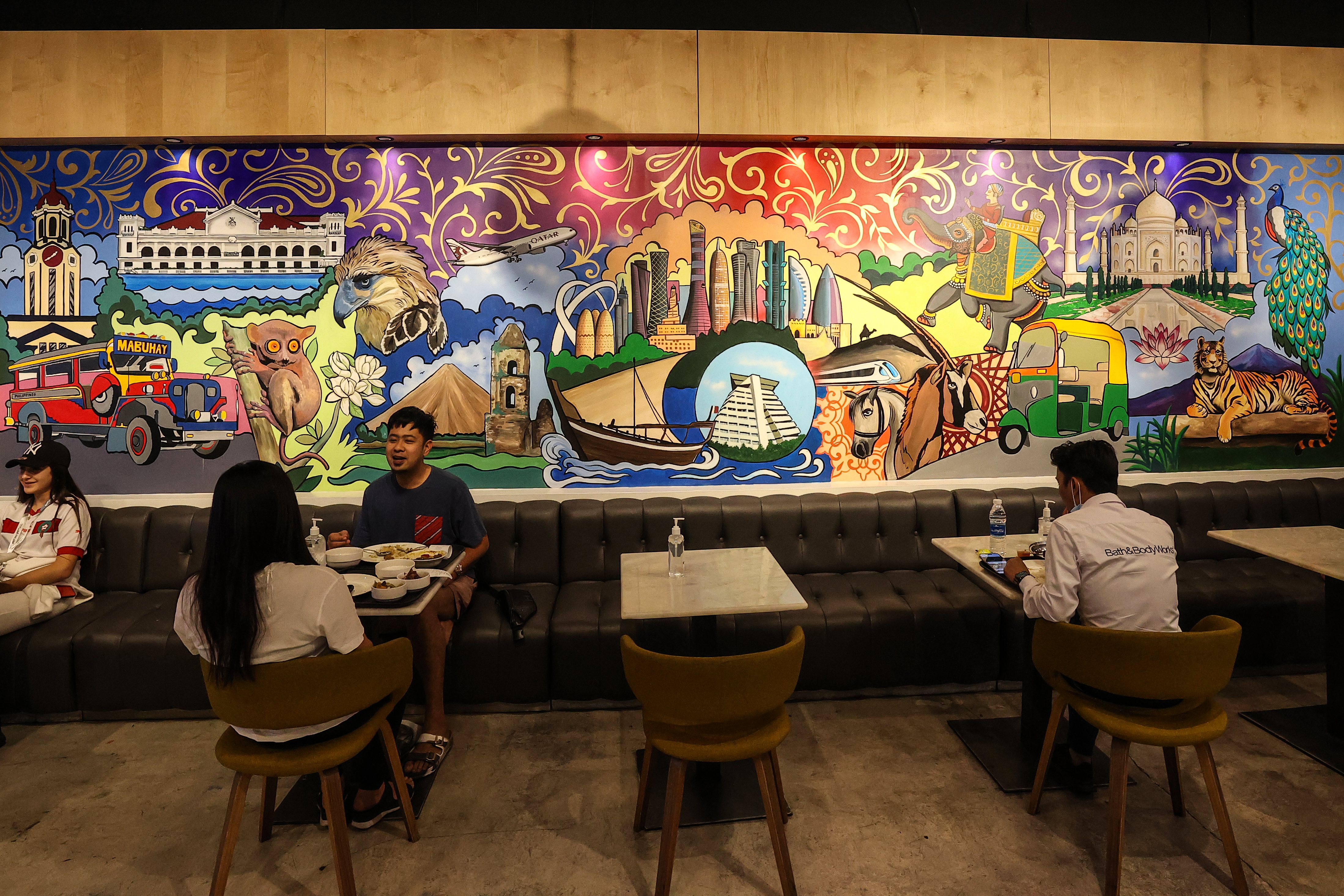 Filipino artist, Doha, Qatar