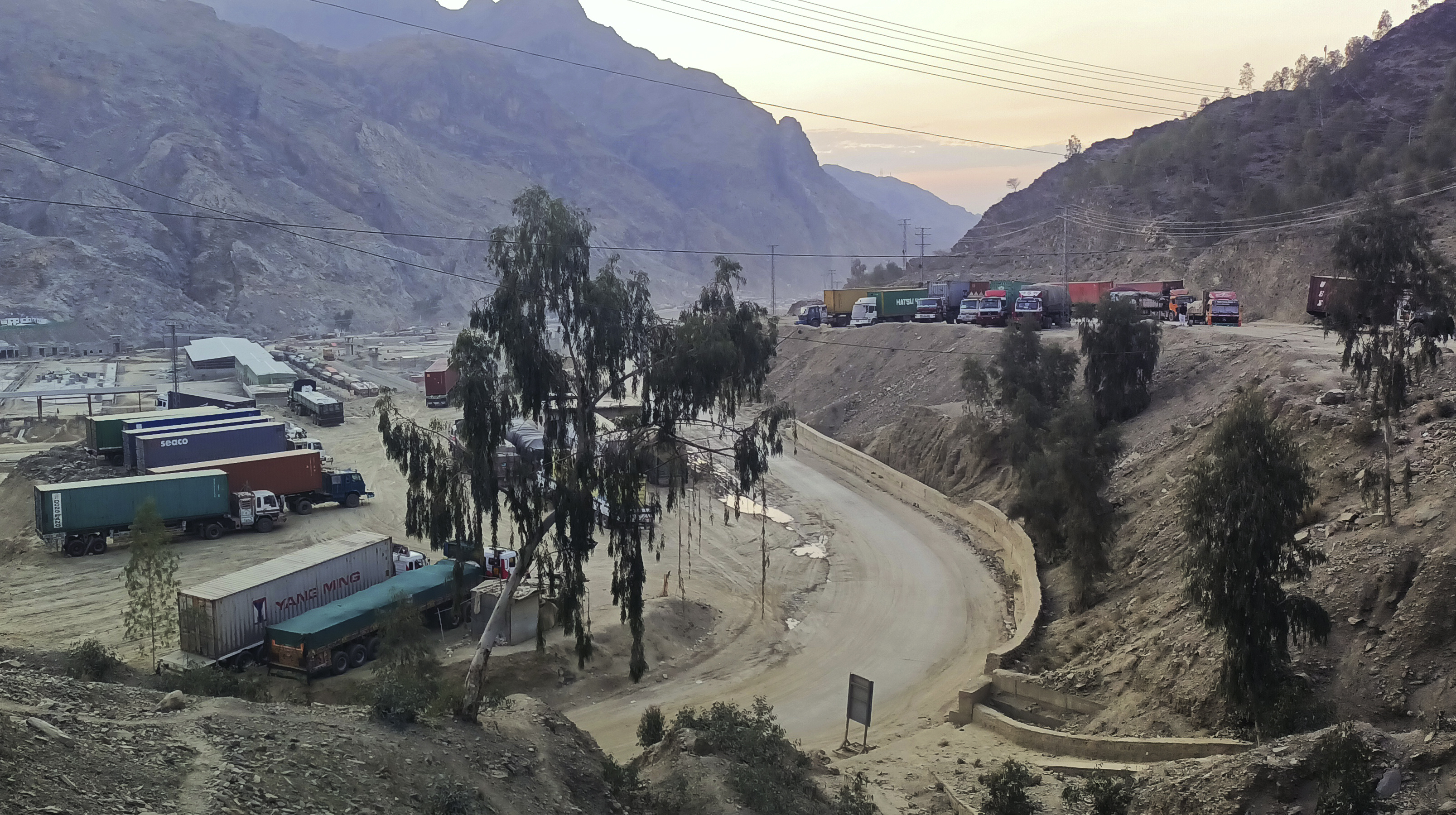 Pakistan Afghanistan Torkham crossing