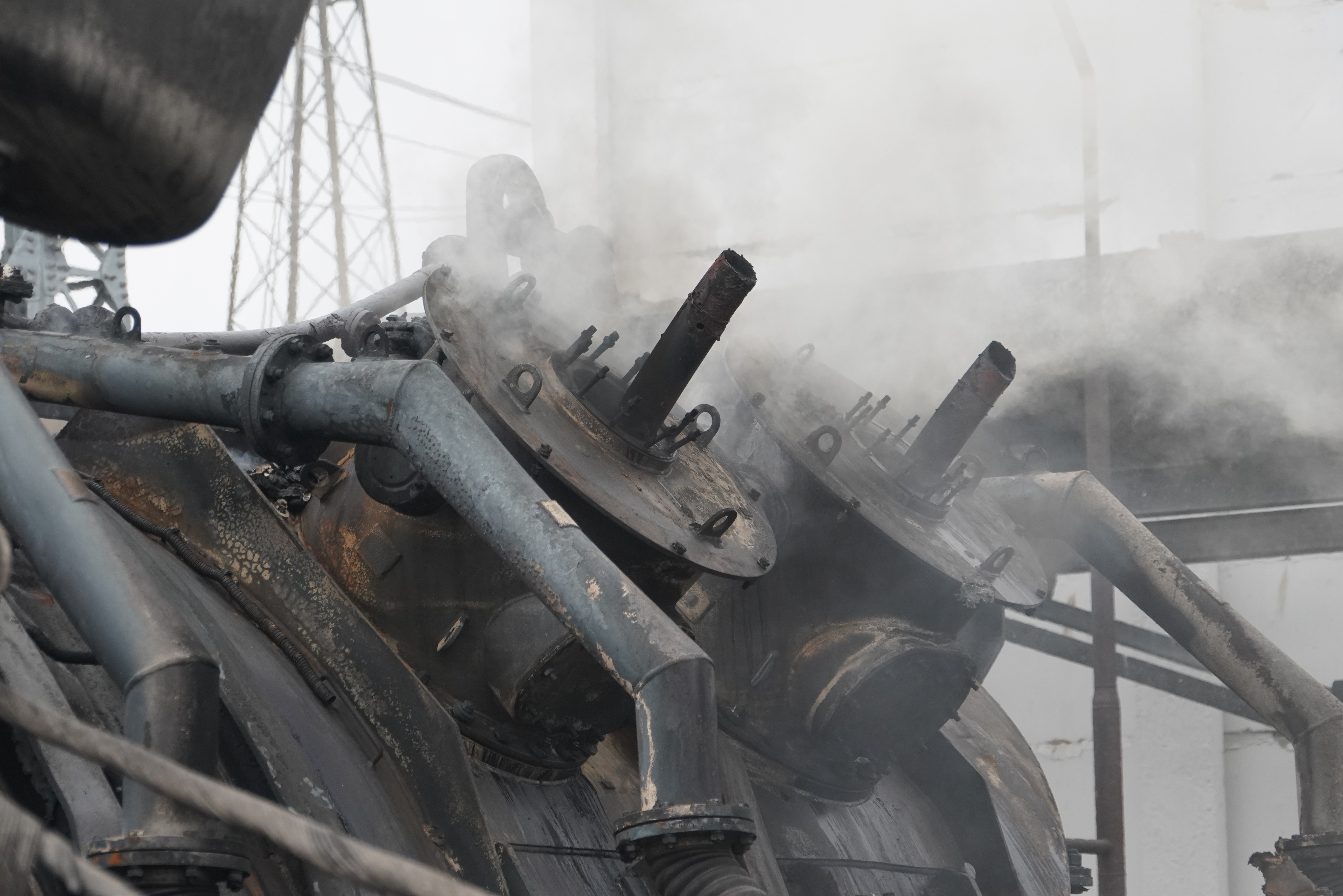 A photo of a damaged autotransformer.
