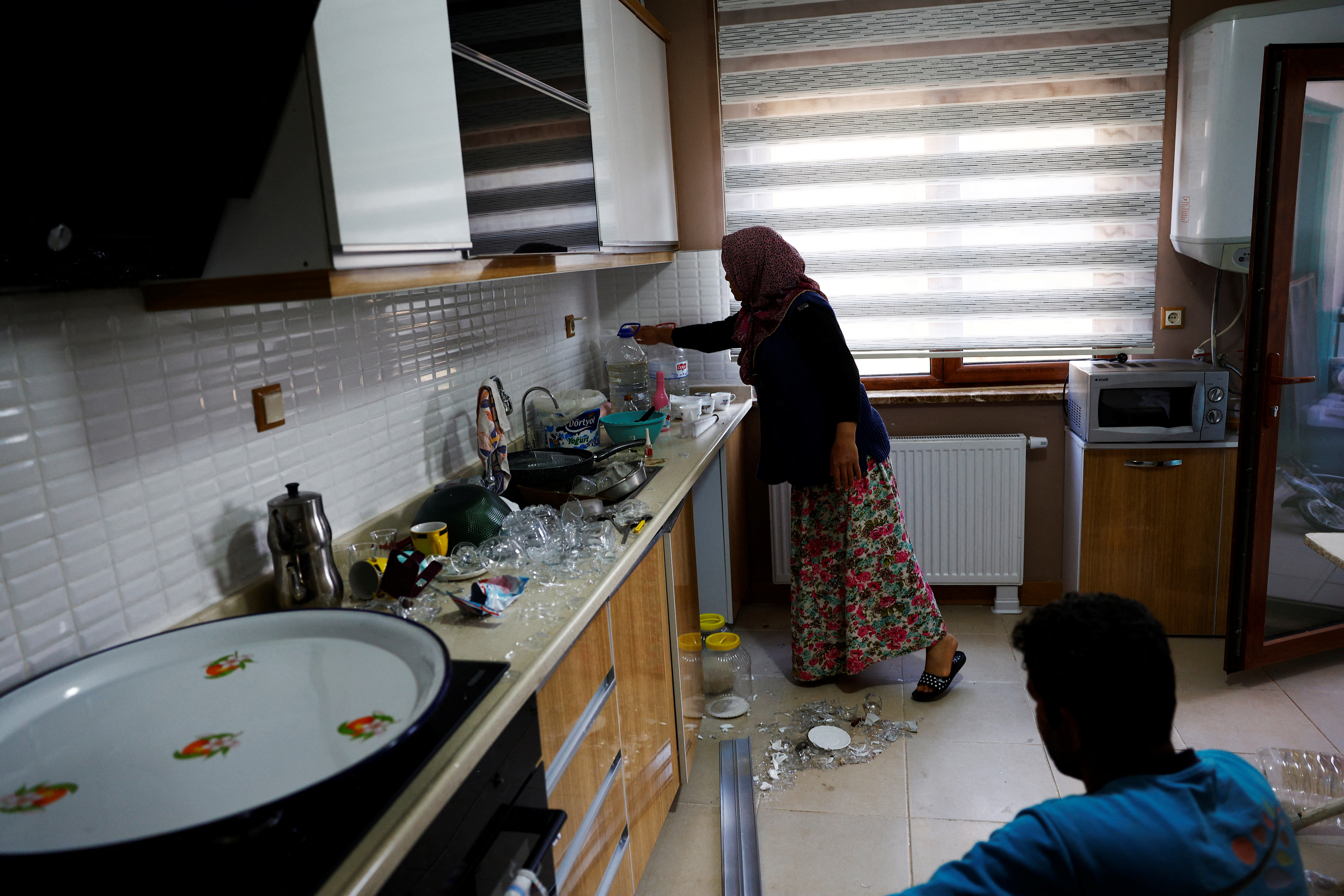 TURKEY-QUAKE/CEMETERY