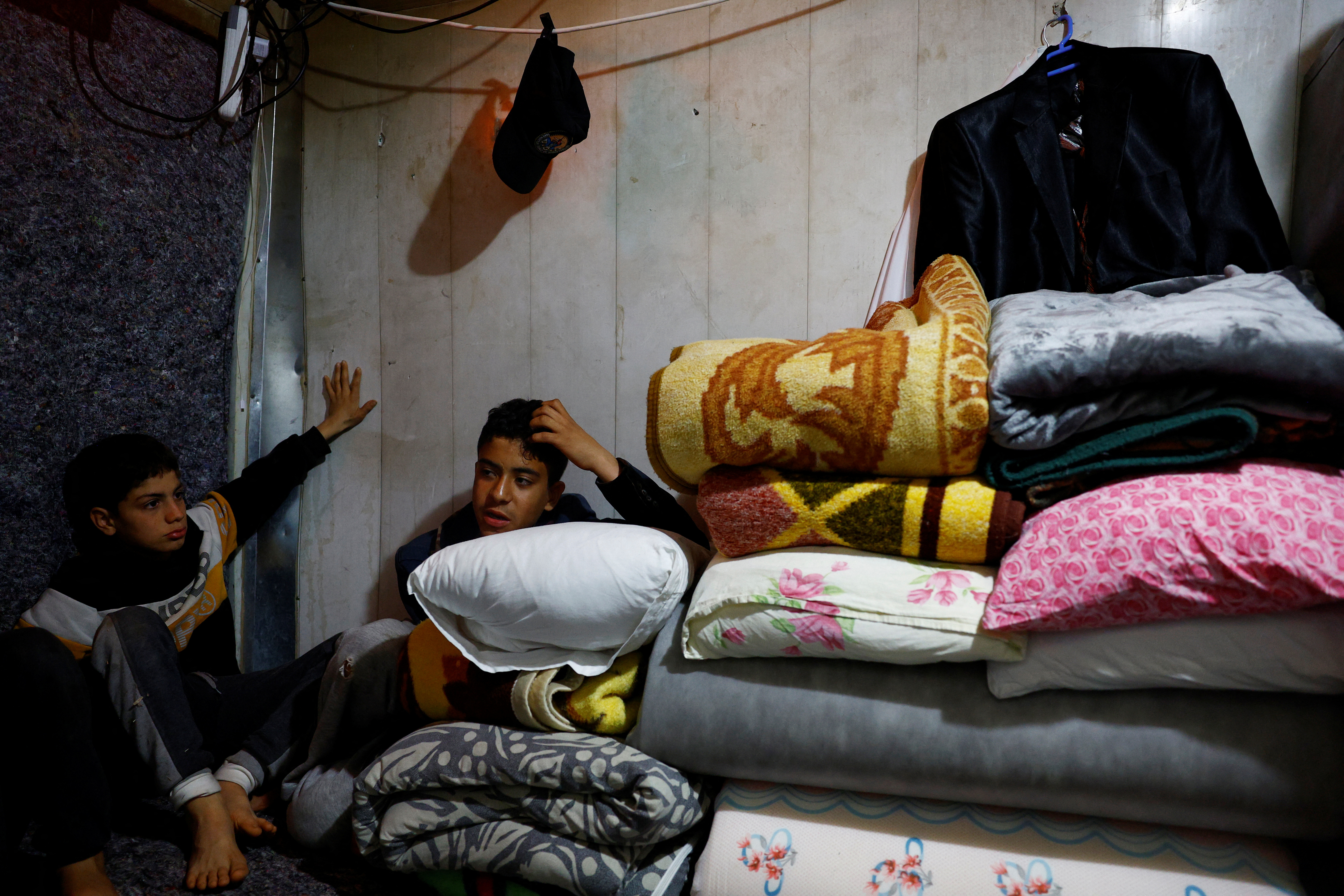 TURKEY-QUAKE/CEMETERY