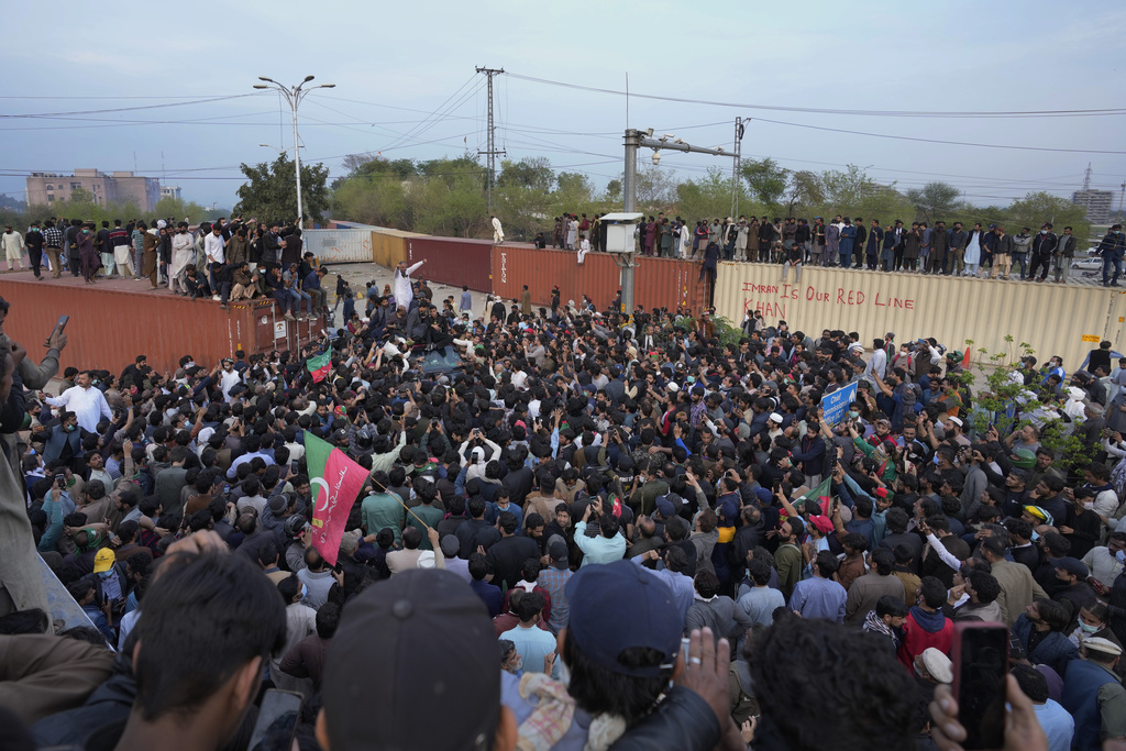 Imran Khan supporters