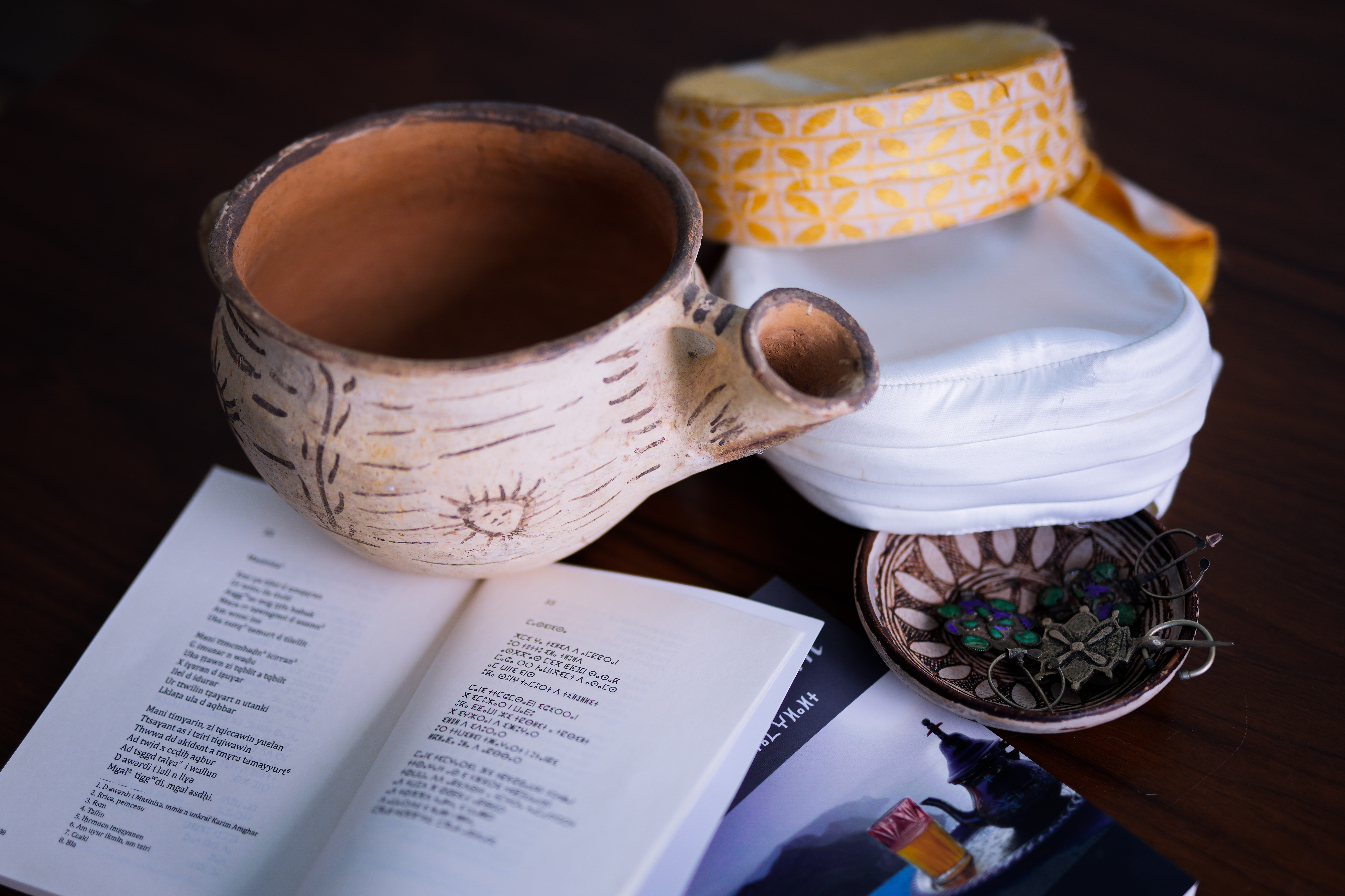 Table with different elements from Amazigh culture. Photographer: Ahmed Adnan Alsharateha.
