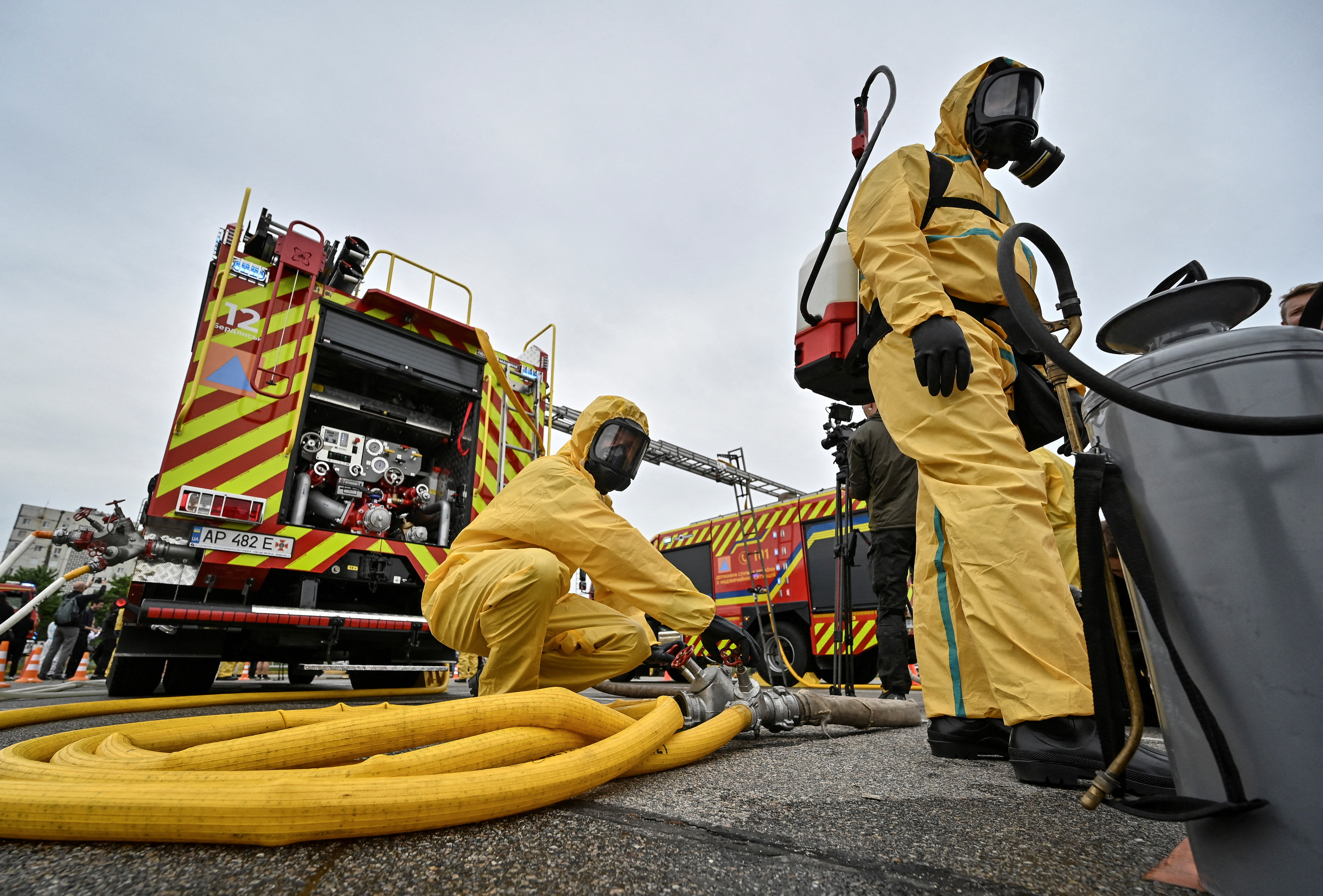 FILE PHOTO: Rescuers and police officers attend an anti-radiation drill in case of an emergency situation at the Zaporizhzhia Nuclear Power Plant, in Zaporizhzhia, Ukraine June 29, 2023. REUTERS/Stringer/File Photo