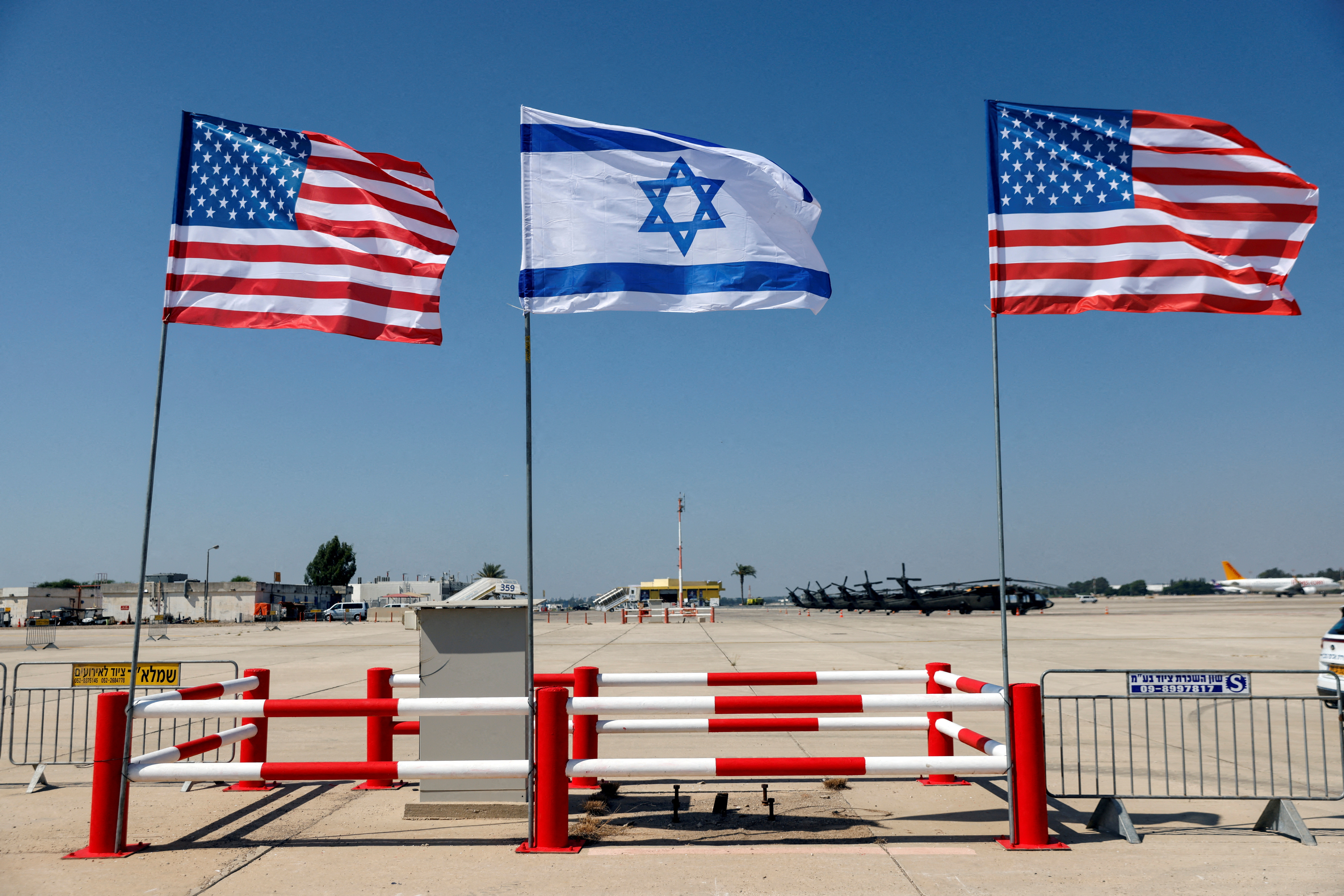 US and Israeli flags