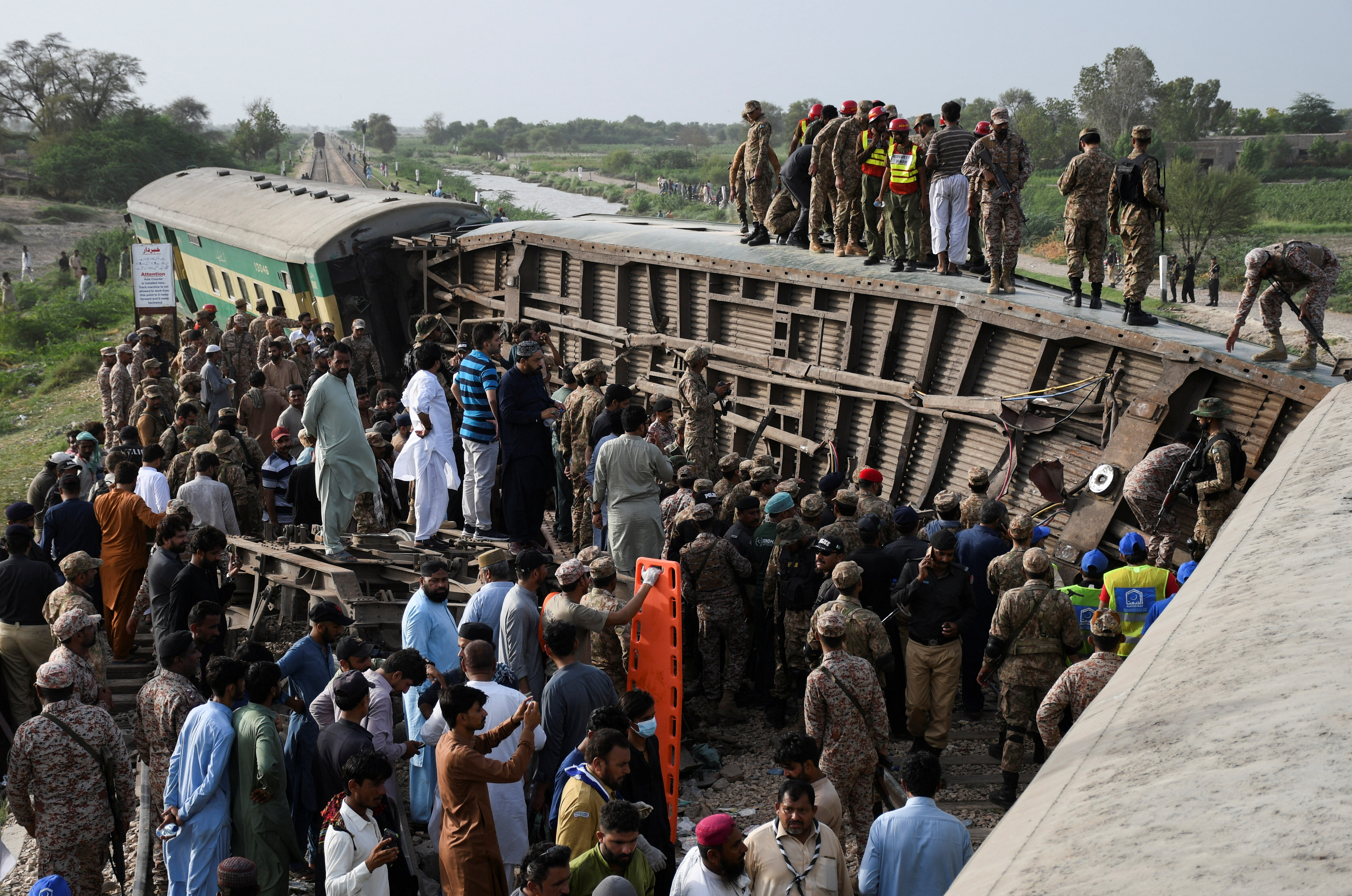 Pakistan Train Crash