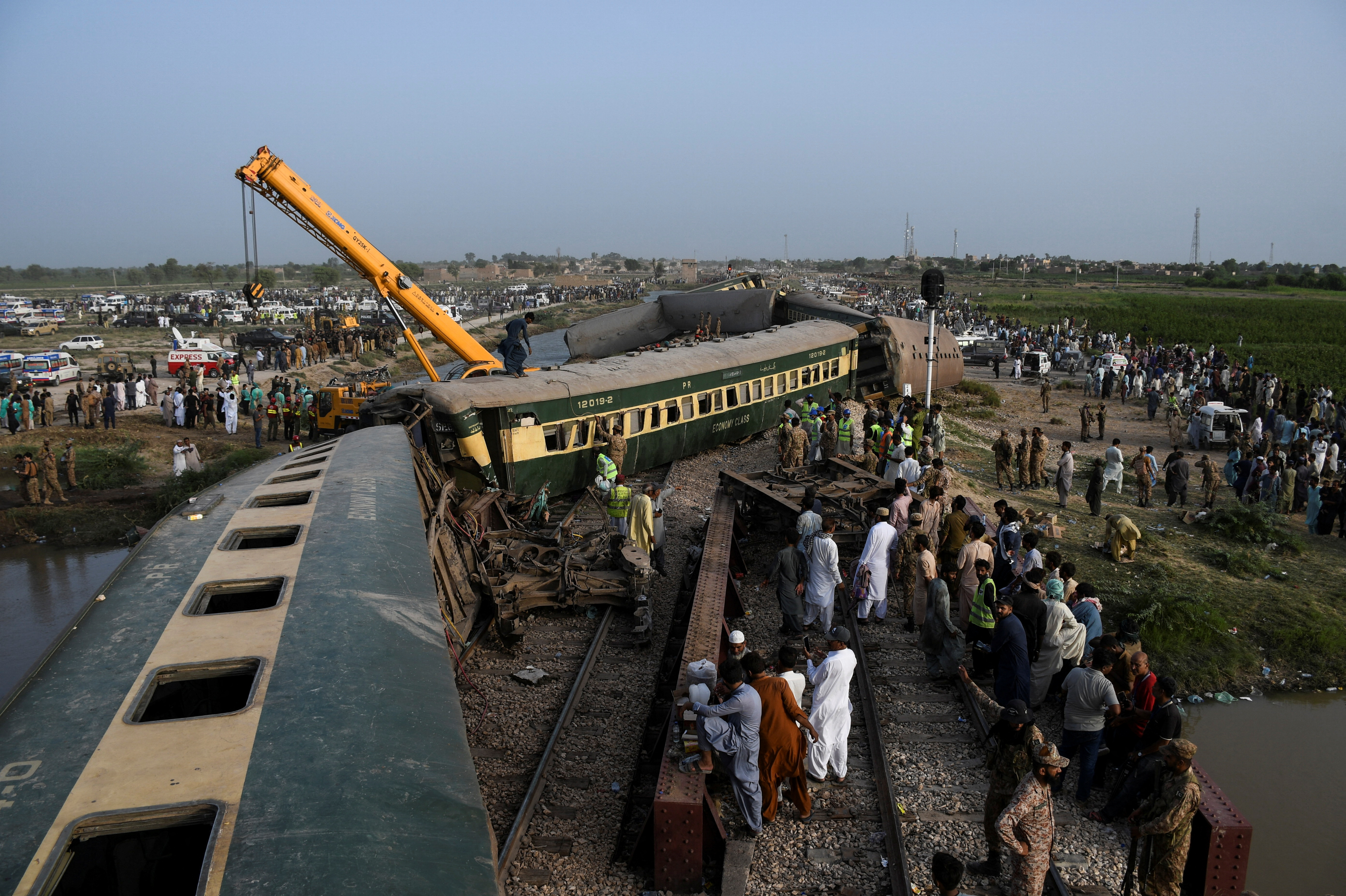 Pakistan Train Crash