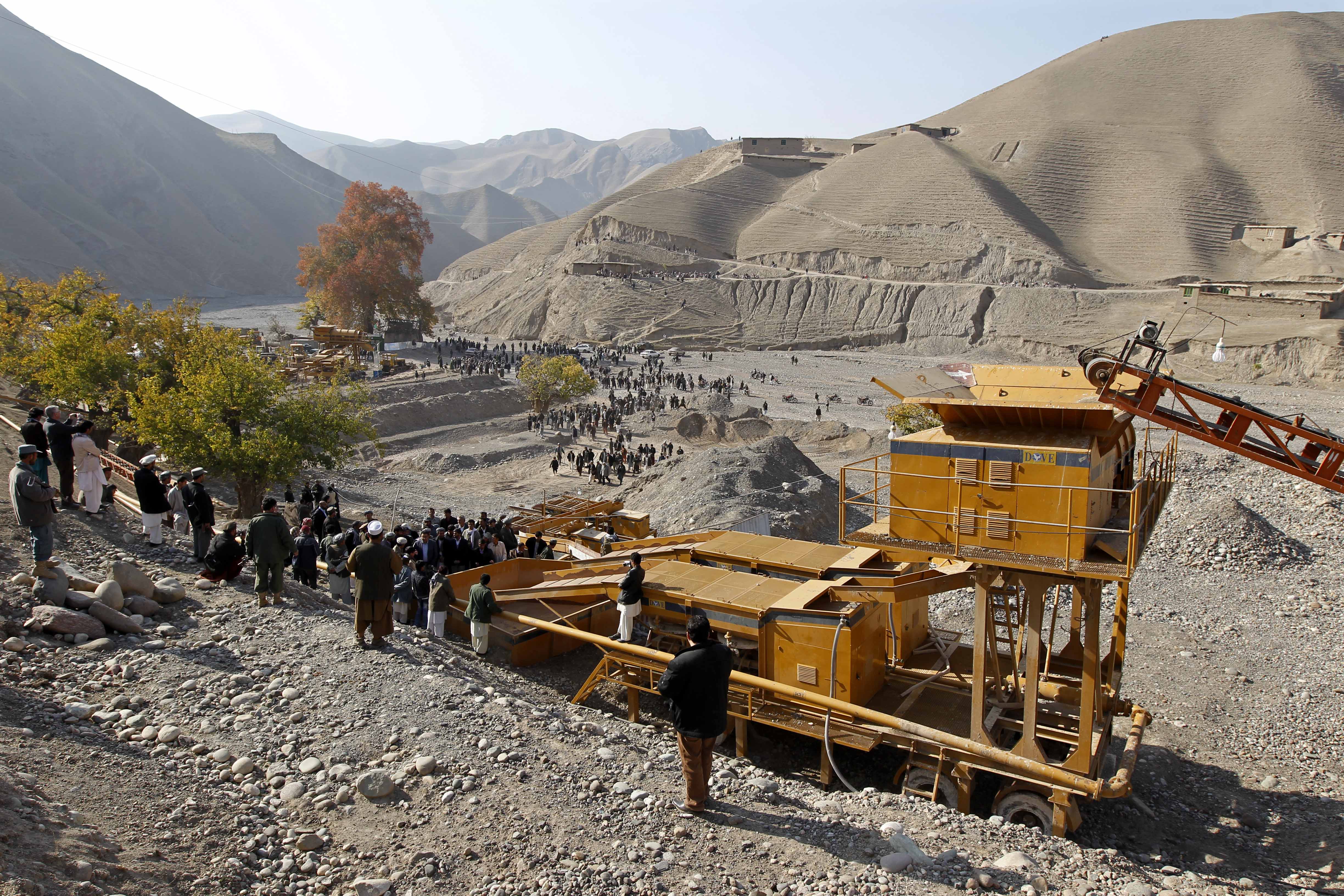 View of the new found gold mine site in Nor Aaba in Takhar province, November 26, 2010. The hills around dusty Nor Aaba are laced with gold but villagers have blocked work on a new mine in a dispute over jobs, a warning that Afghan plans to ramp up mining may bring trouble as well as treasure. Picture taken November 26, 2010. REUTERS/Omar Sobhani (AFGHANISTAN - Tags: SOCIETY BUSINESS)