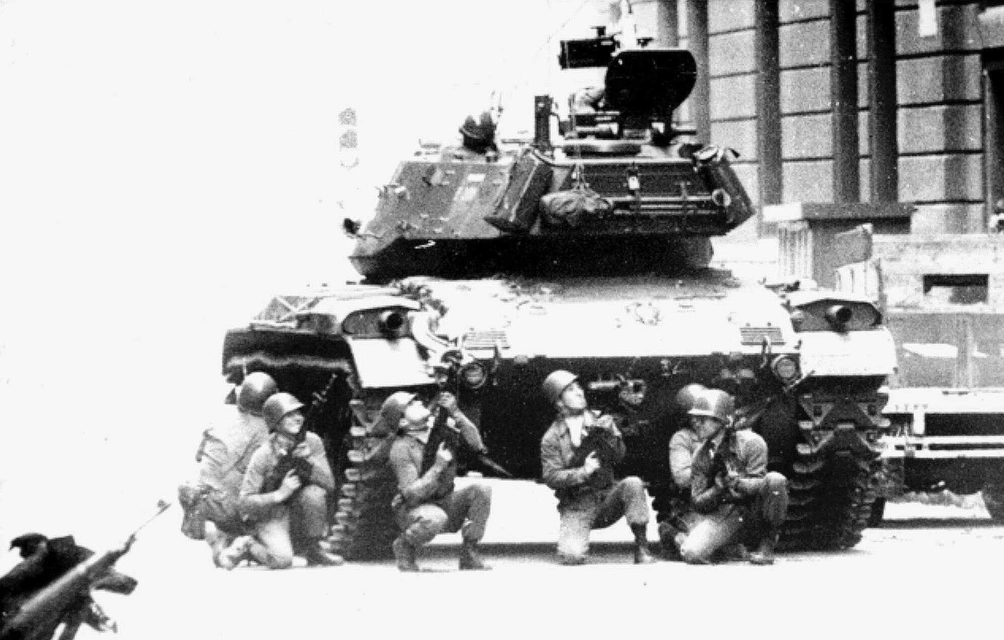 Chilean army soldiers