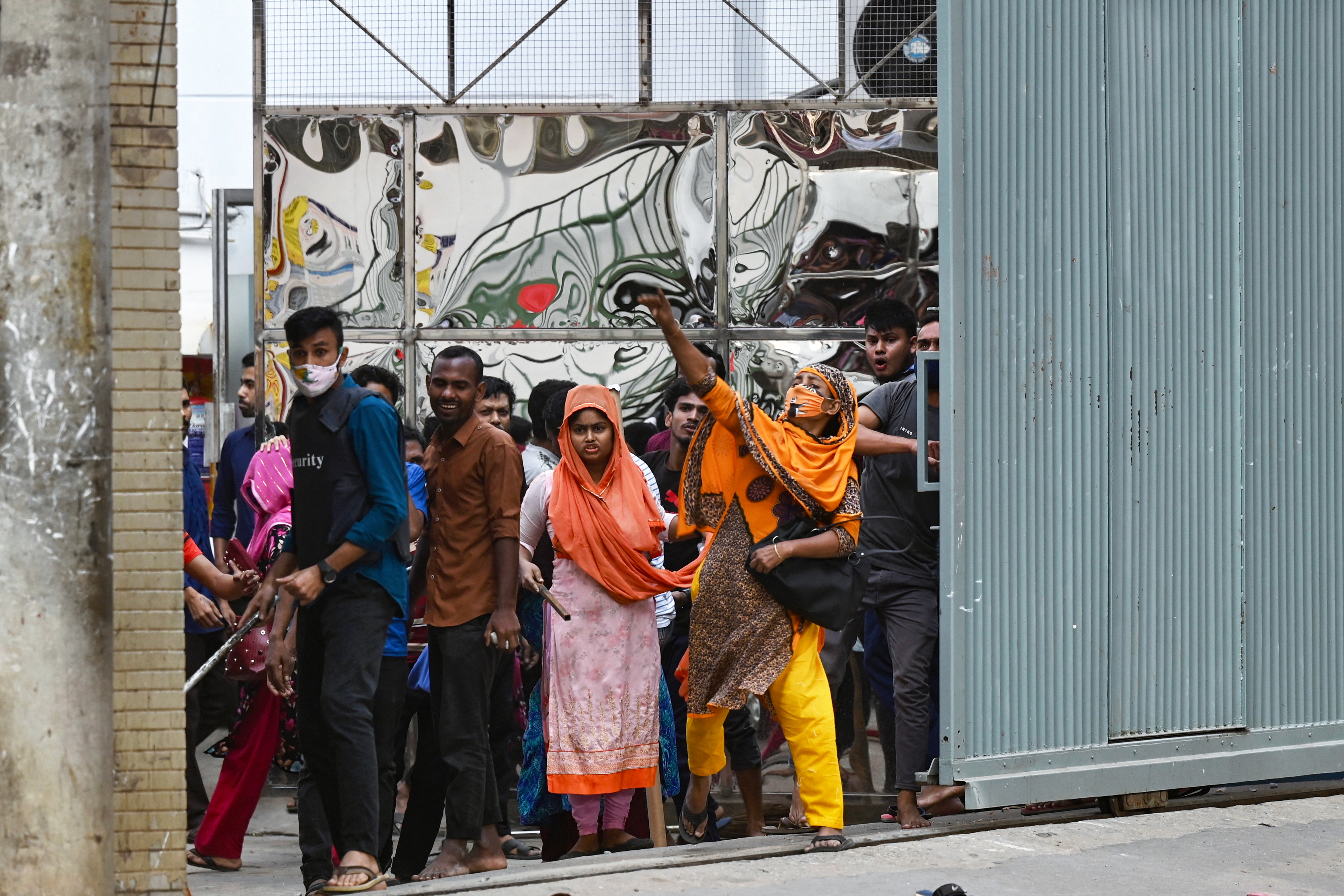 Garment workers clash with police personnel during a rally in Gazipur on November 9, 2023.