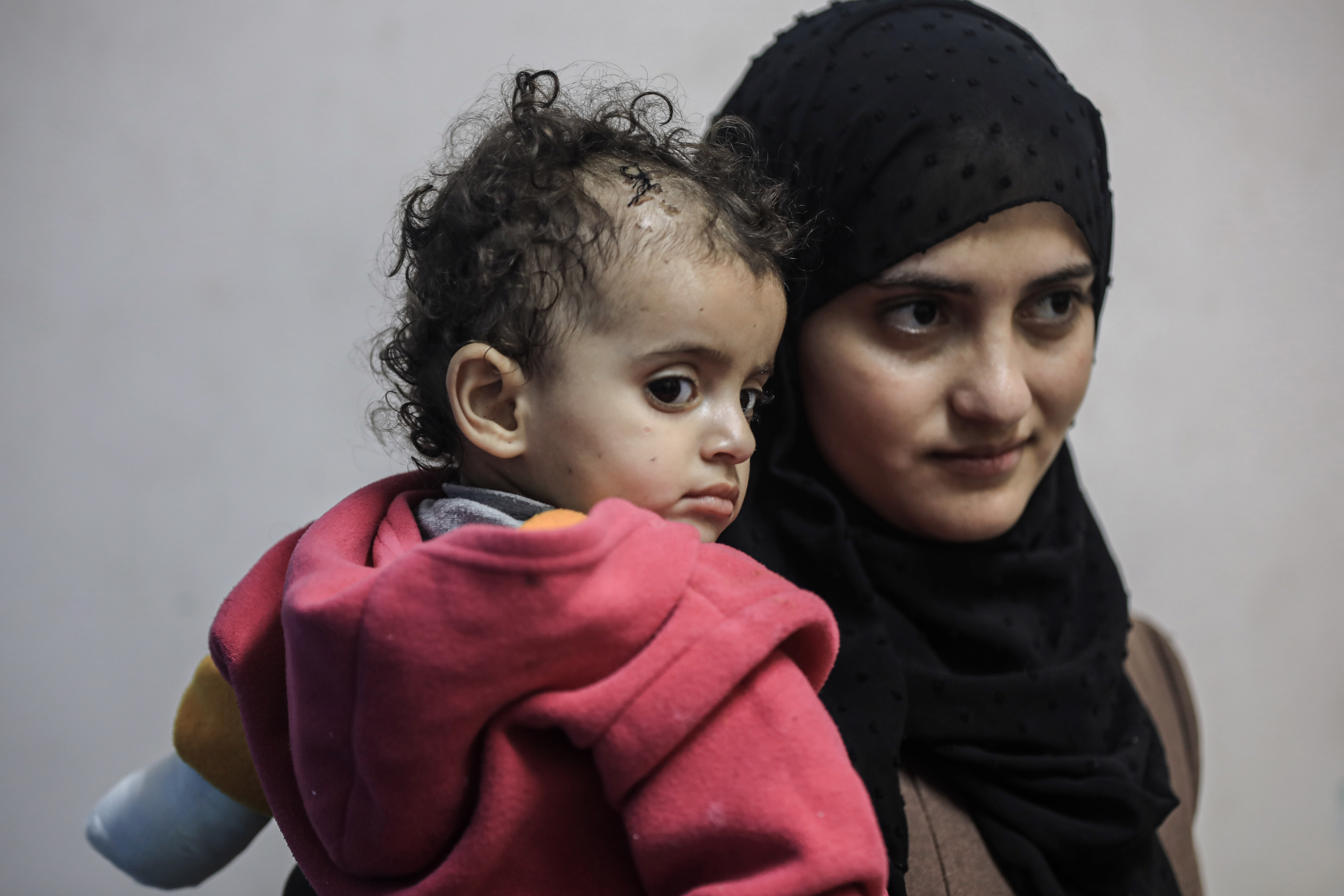 Fatima holds her niece Hoor