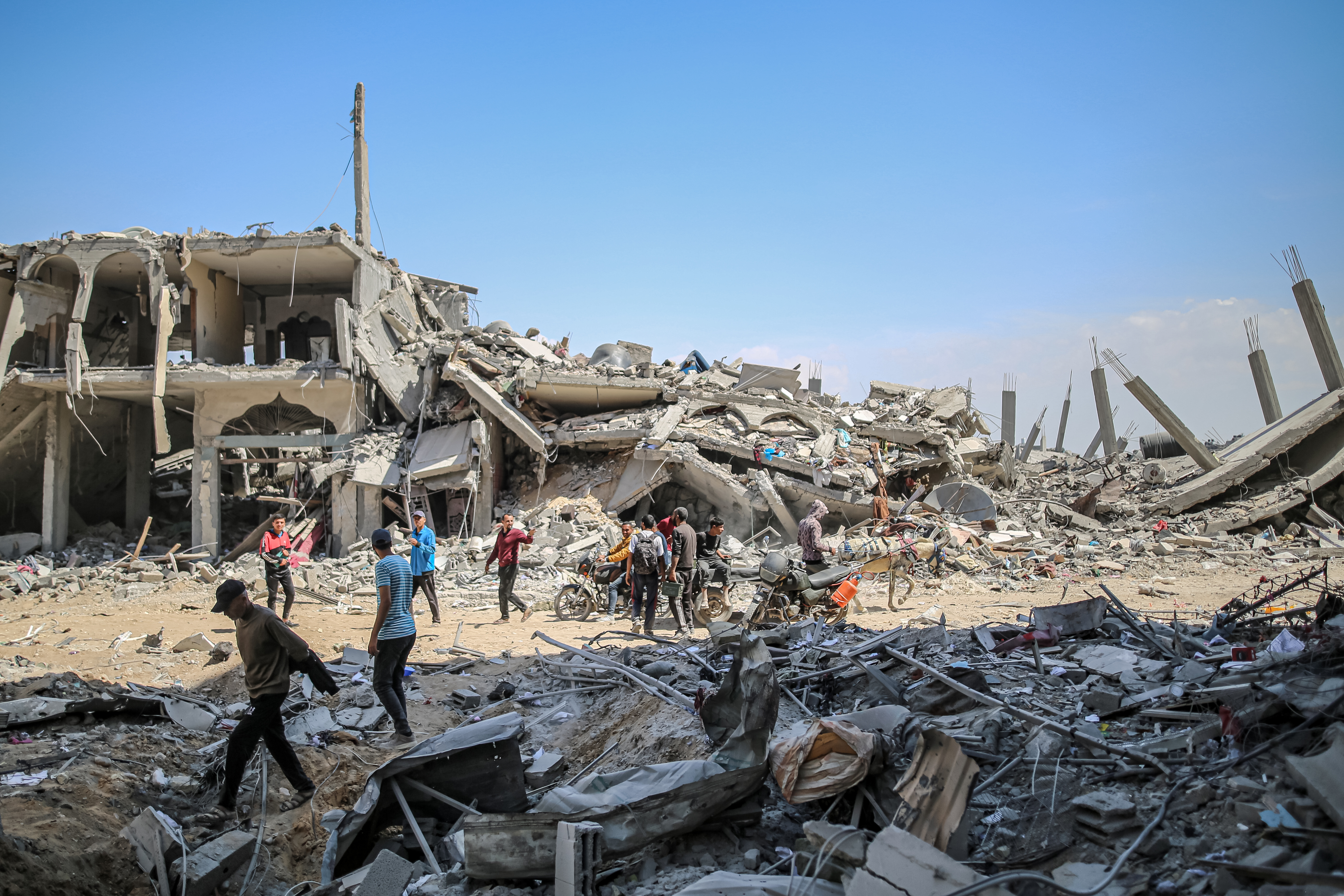 Destruction in Khan Yunis after Israel's withdrawal