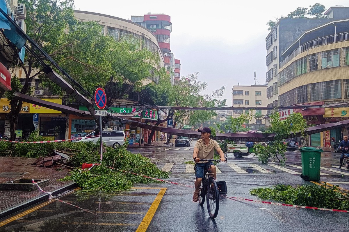 Highest-level rainstorm warning issued in south China's Guangdong