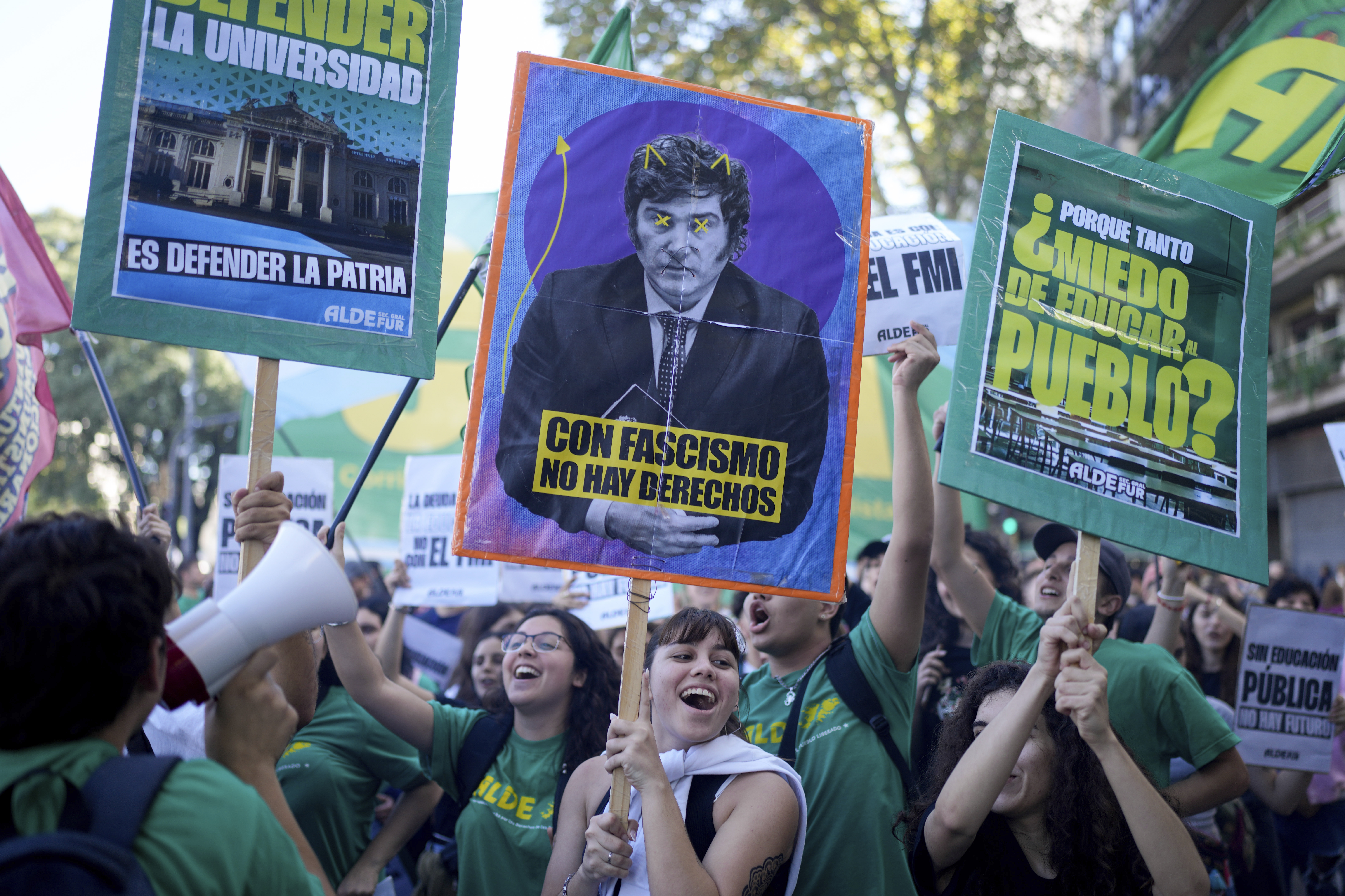 Large crowds march against Argentina public university cuts