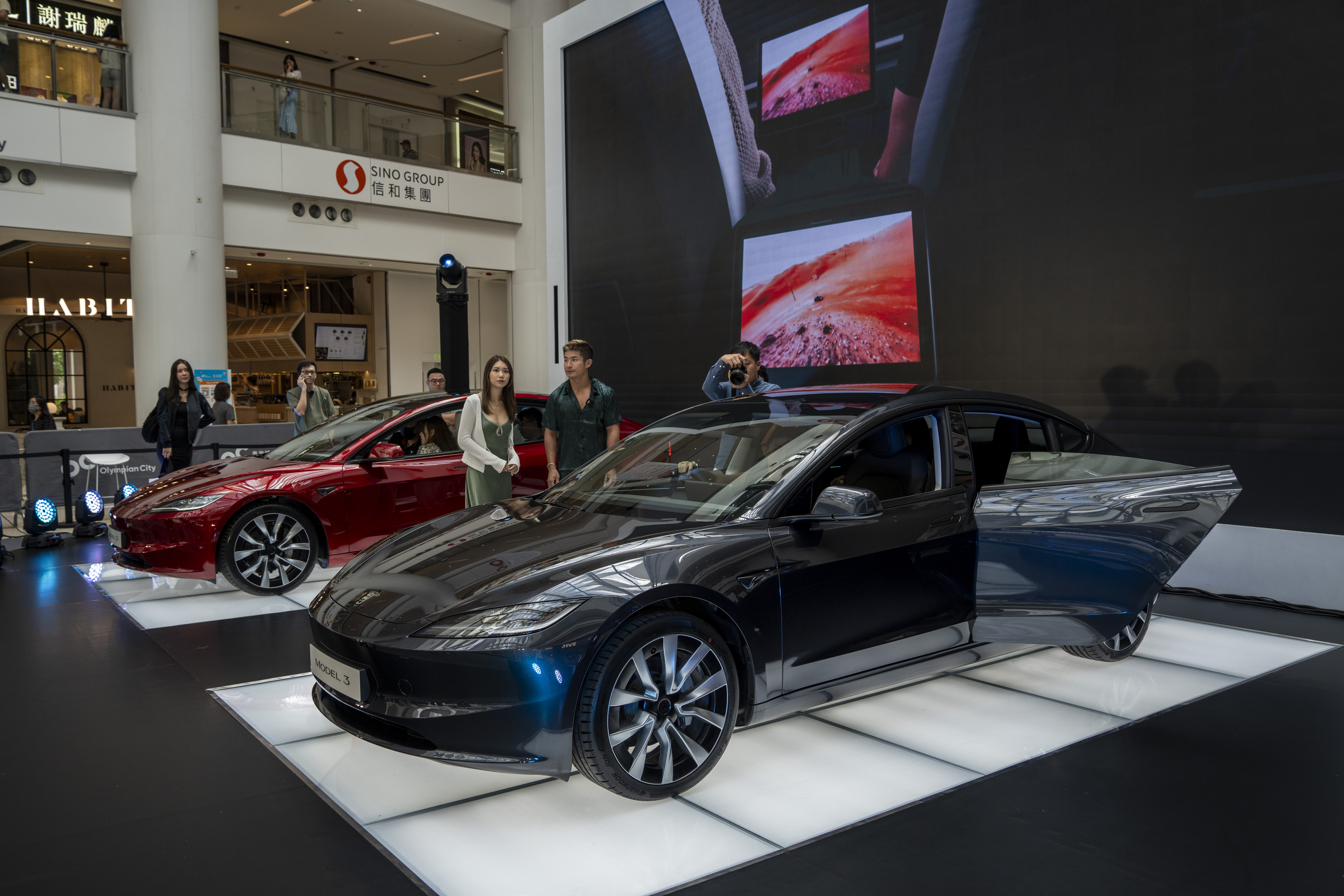 Tesla 3