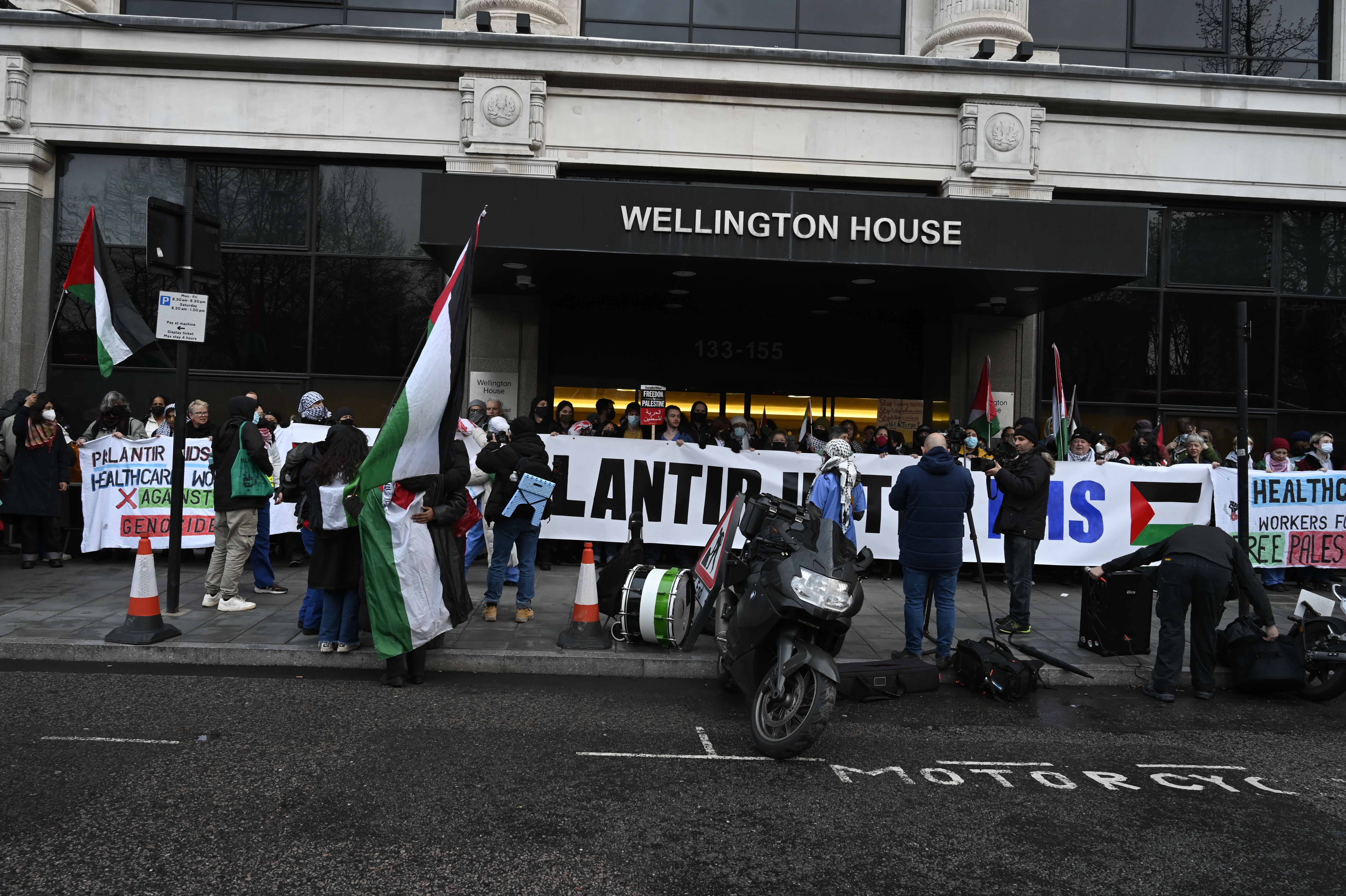 NHS workers contend that Palantir’s extensive support to the Israeli military will have inevitably contributed to Israel’s 804 attacks on Gaza health facilities [Vi Dimitrova/Health Workers for a Free Palestine]
