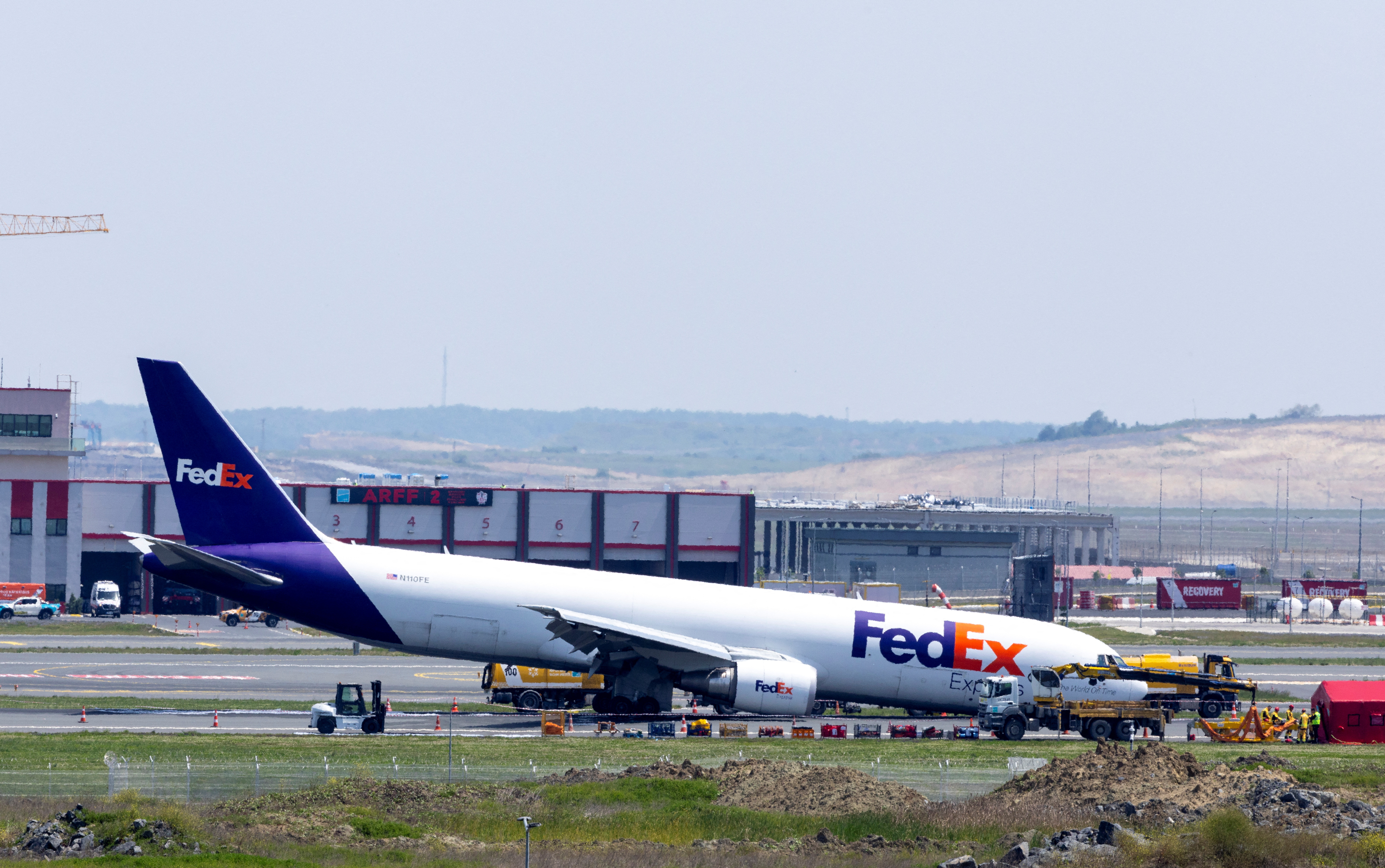 FedEx emergency landing