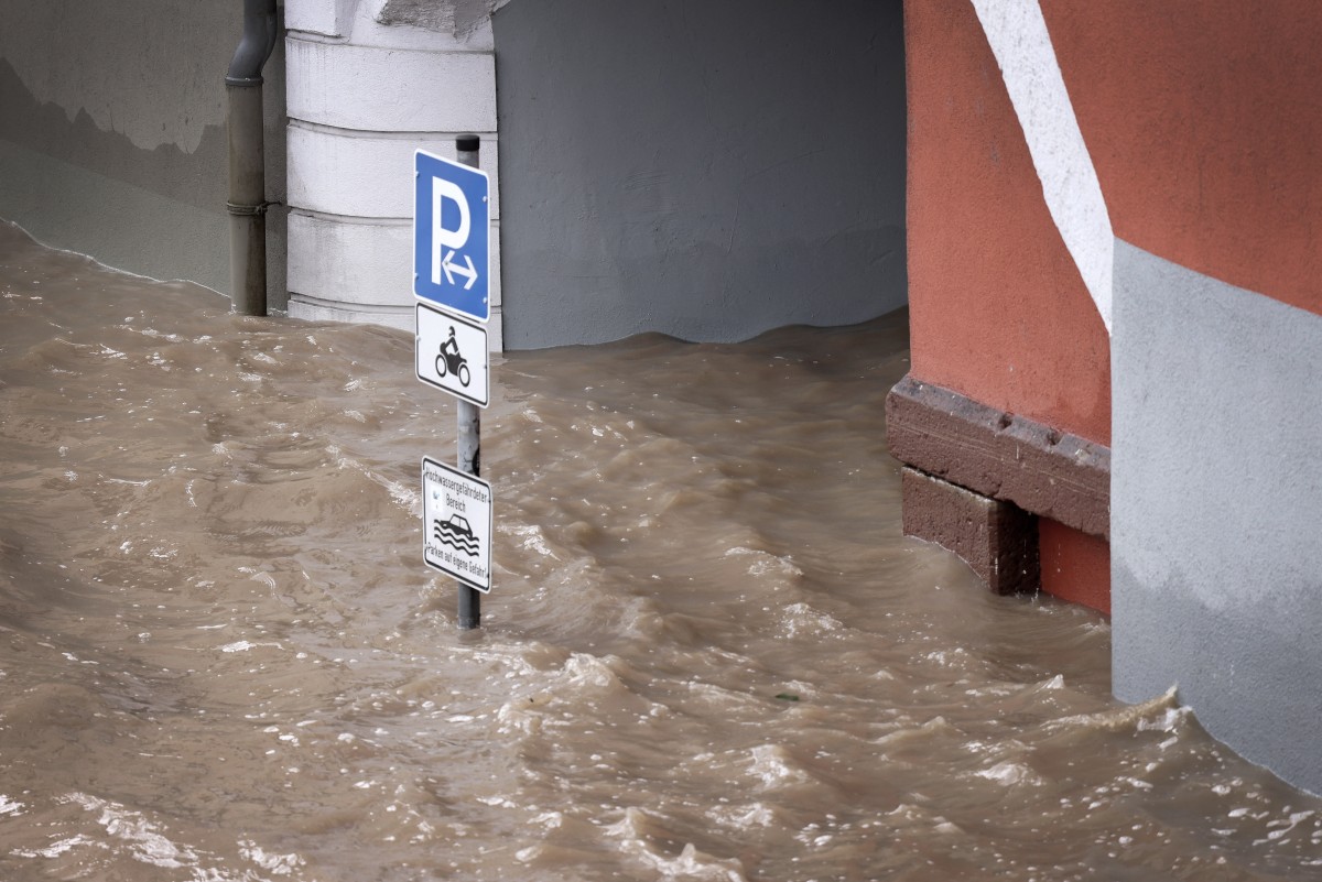 Four dead as floods sweep southern Germany