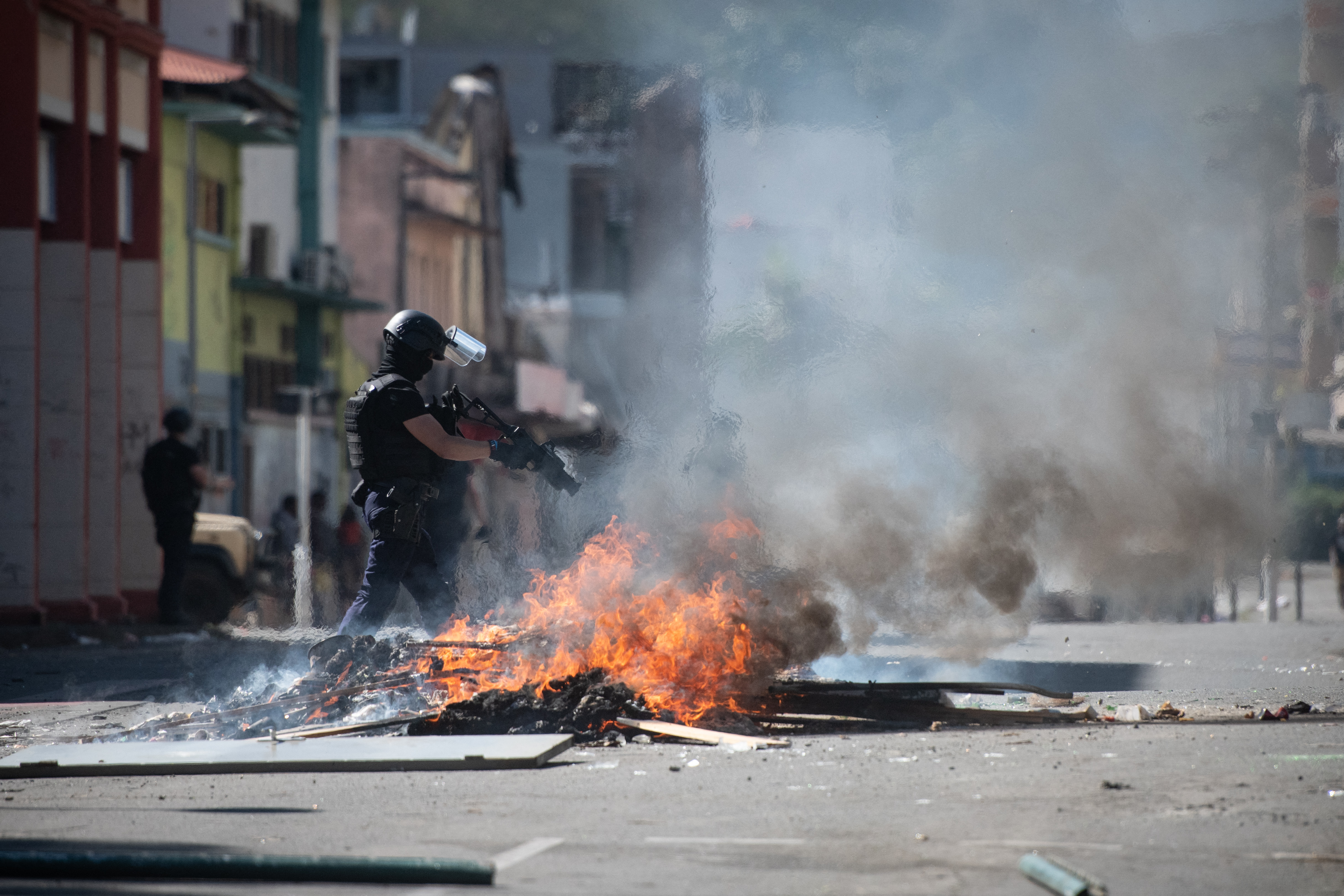 Fresh unrest erupts in French territory of New Caledonia