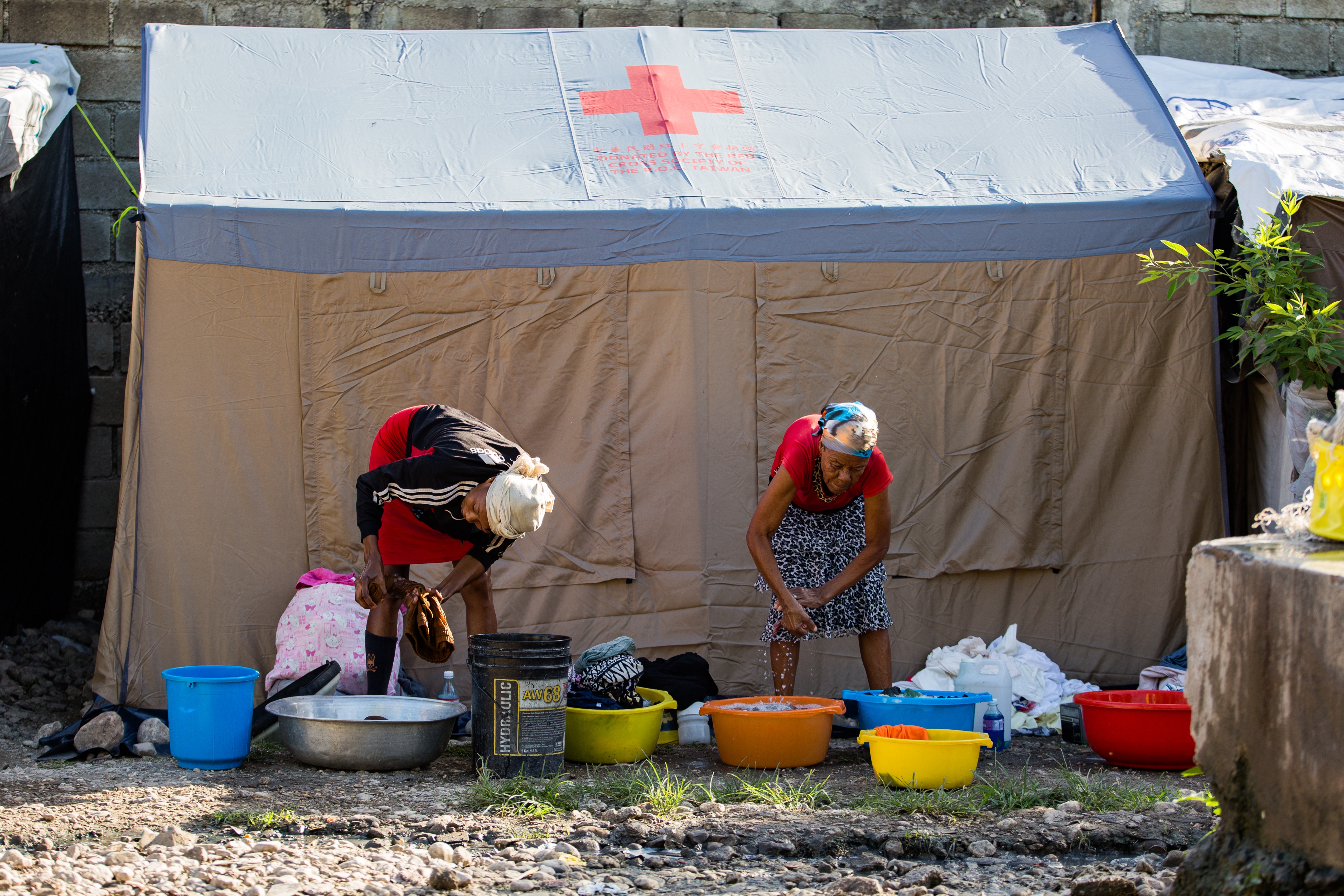 More Kenyan police deploy to tackle Haiti violence