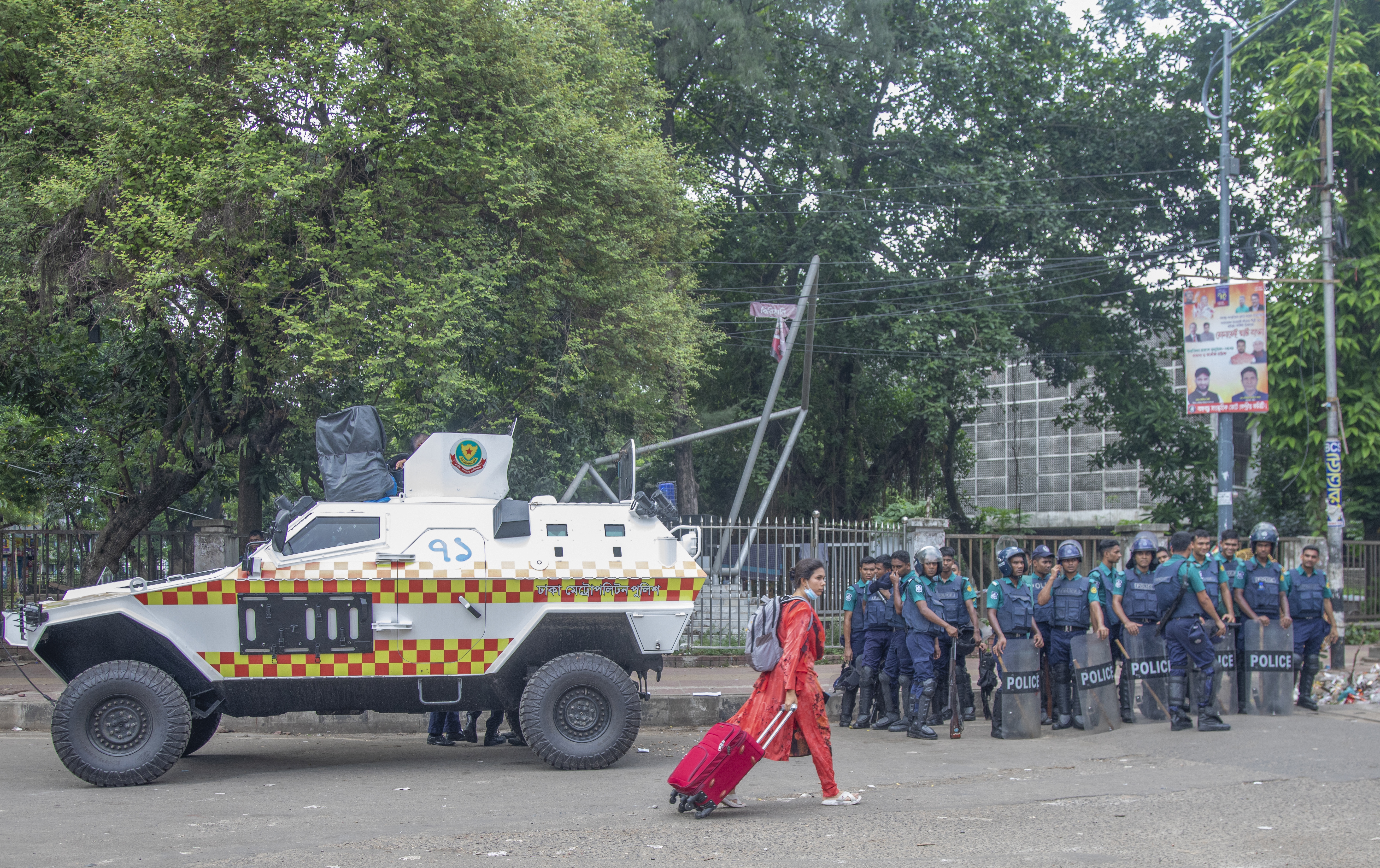 Bangladesh quota protesters call for nationwide shutdown