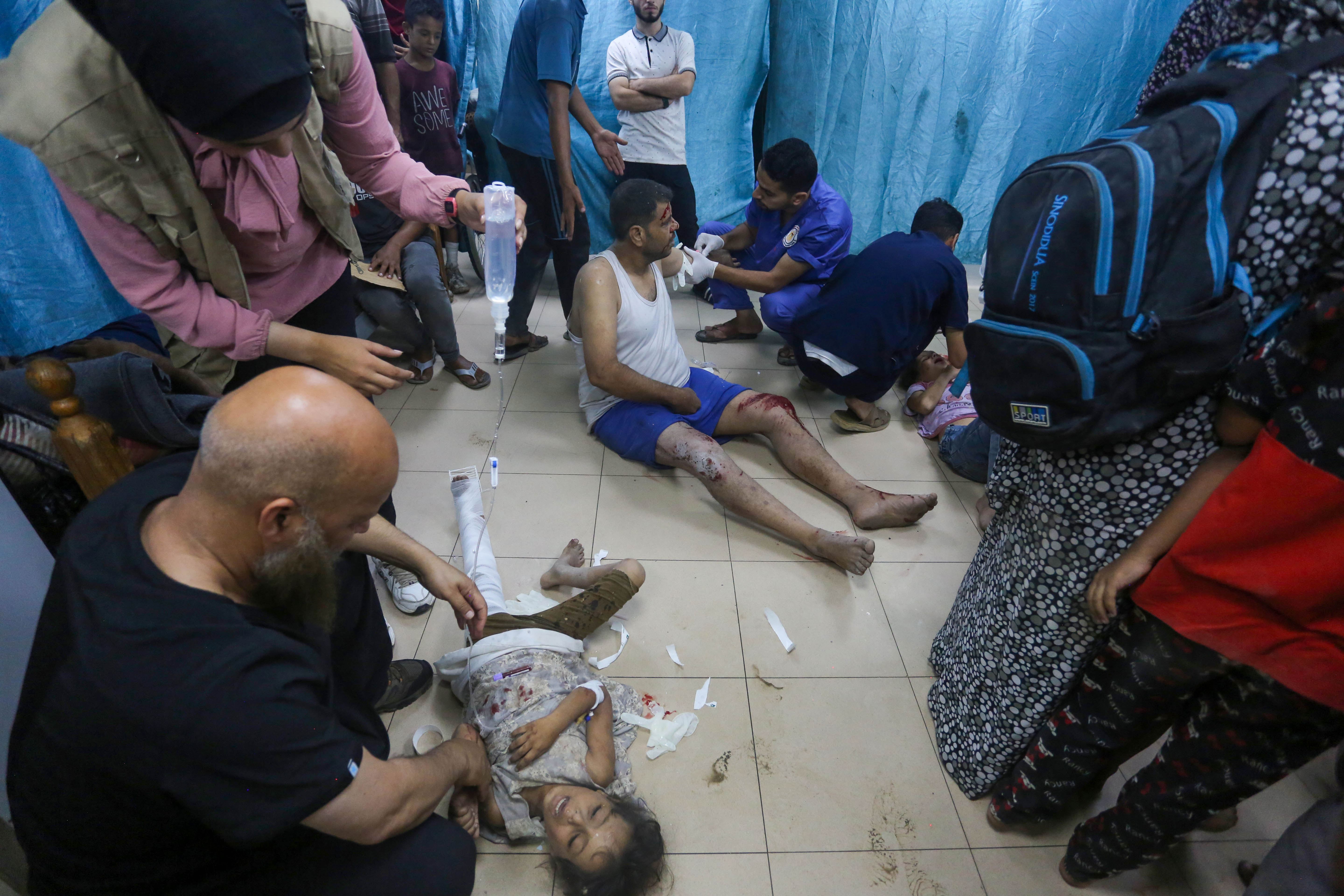 Palestinians flee eastern Khan Younis after Israel launches attacks